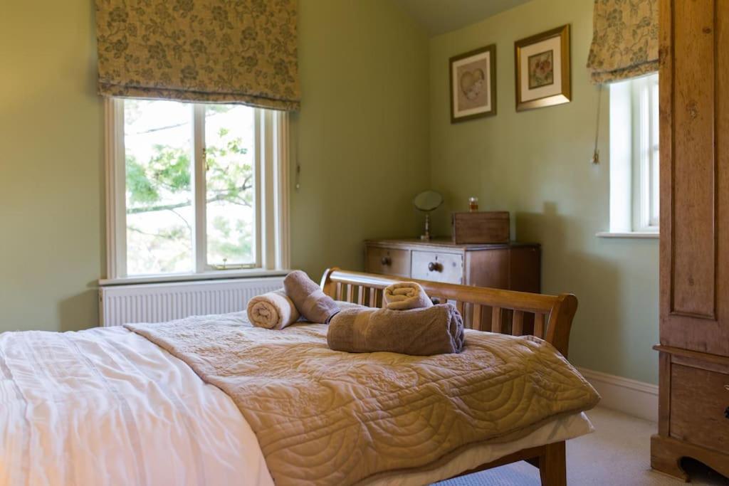 November Cottage St Kew, North Cornwall Cosy Cottage