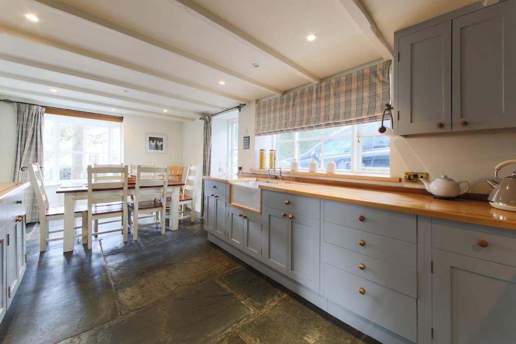 November Cottage St Kew, North Cornwall Cosy Cottage