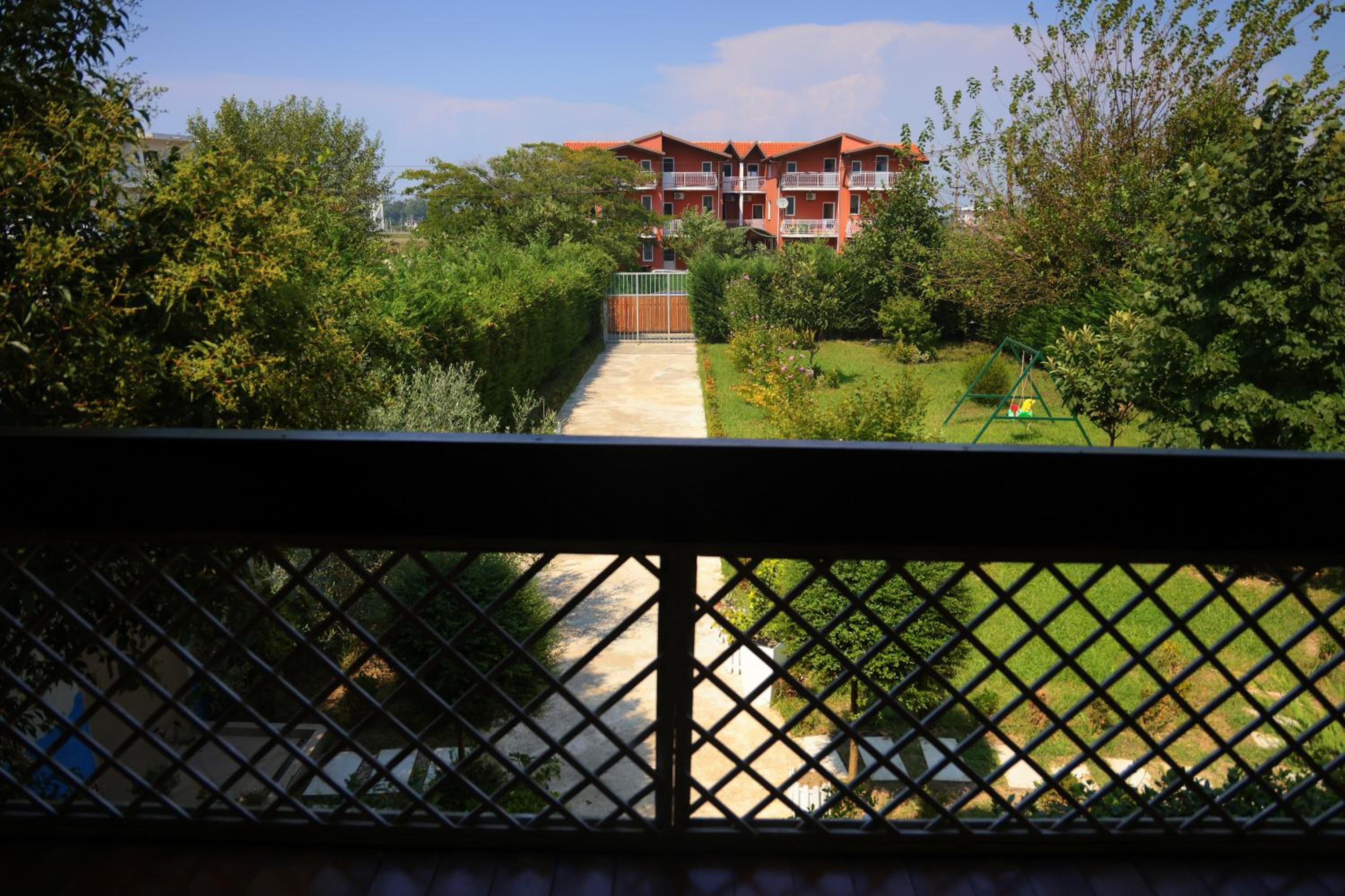 Velipoja Private Chalet