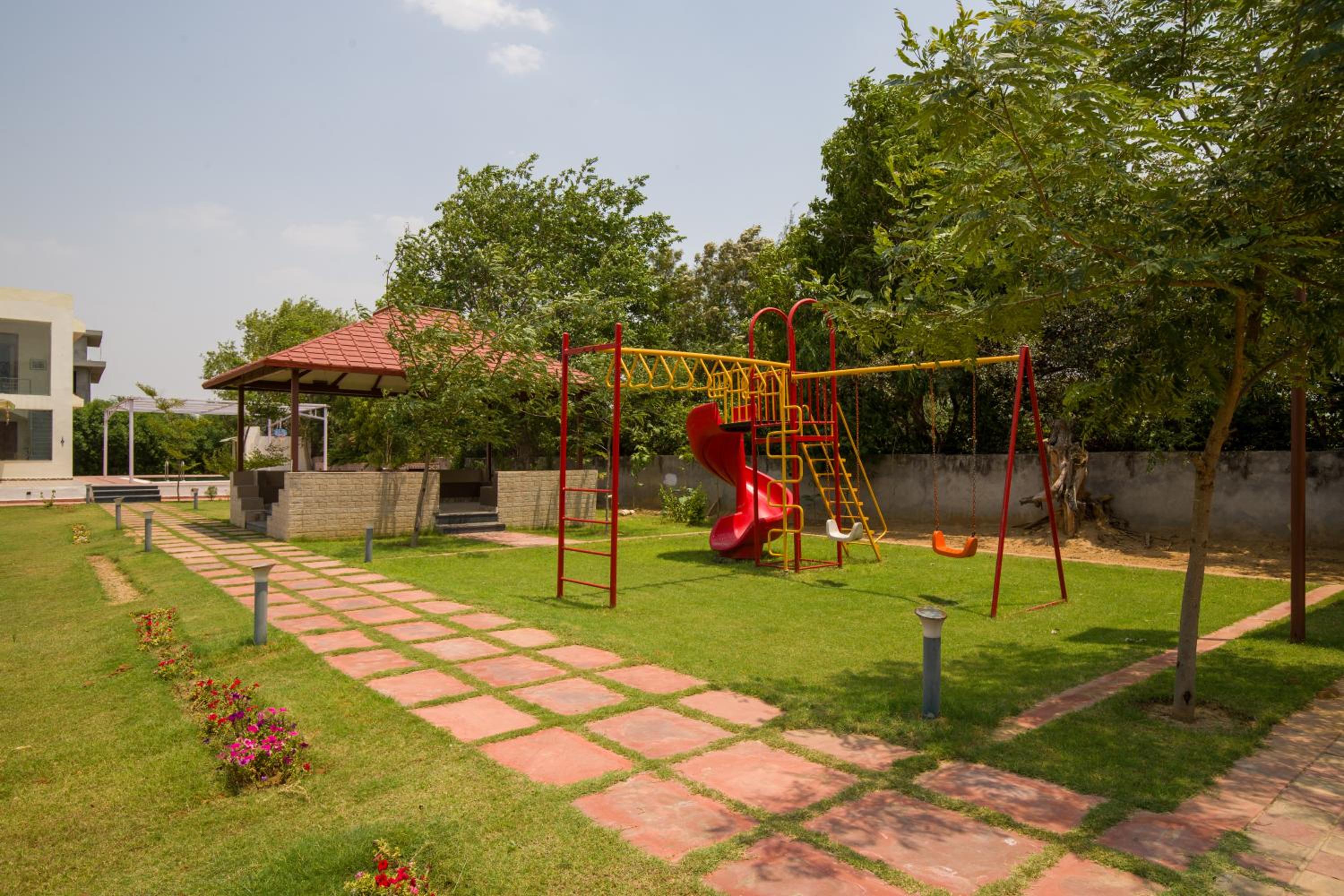Photo 6