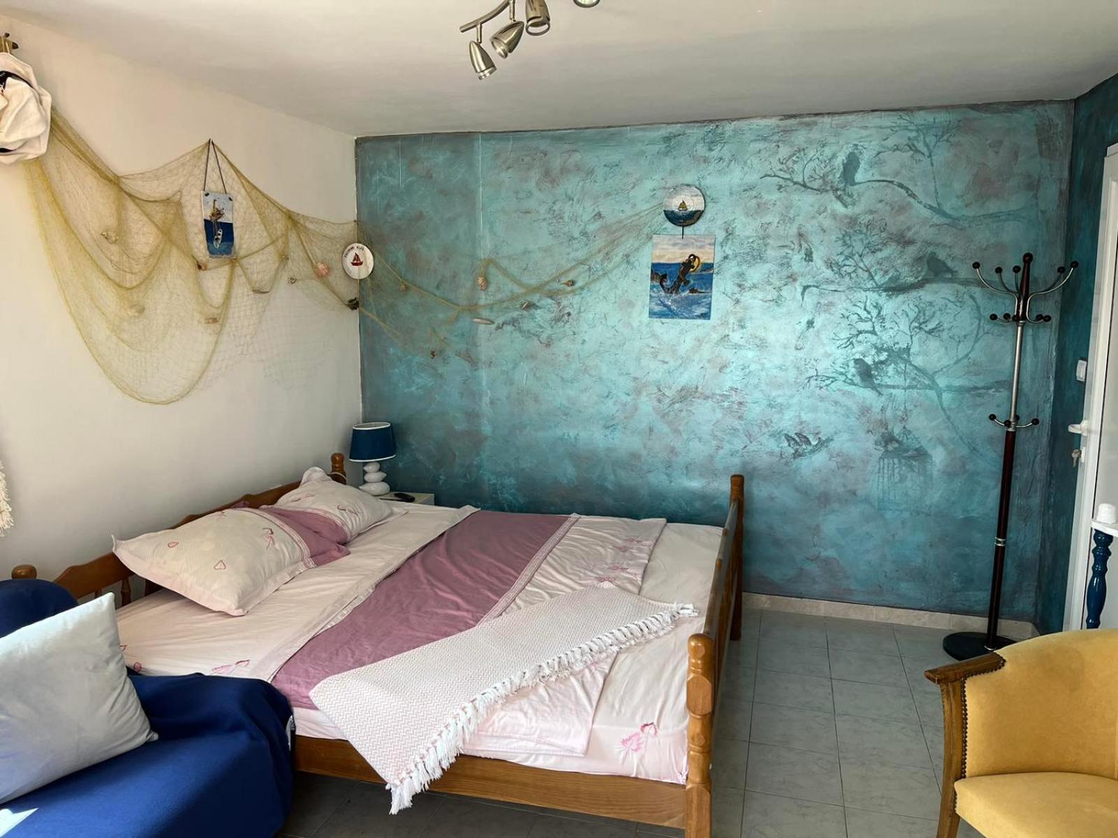 ARI Apartments
