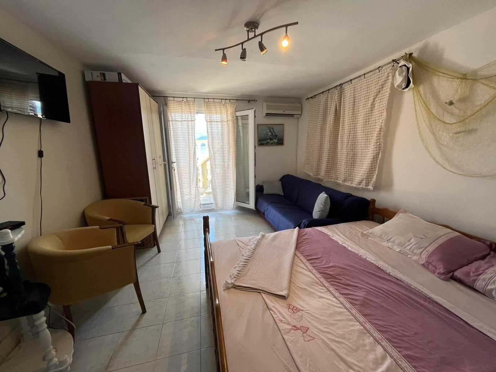 ARI Apartments