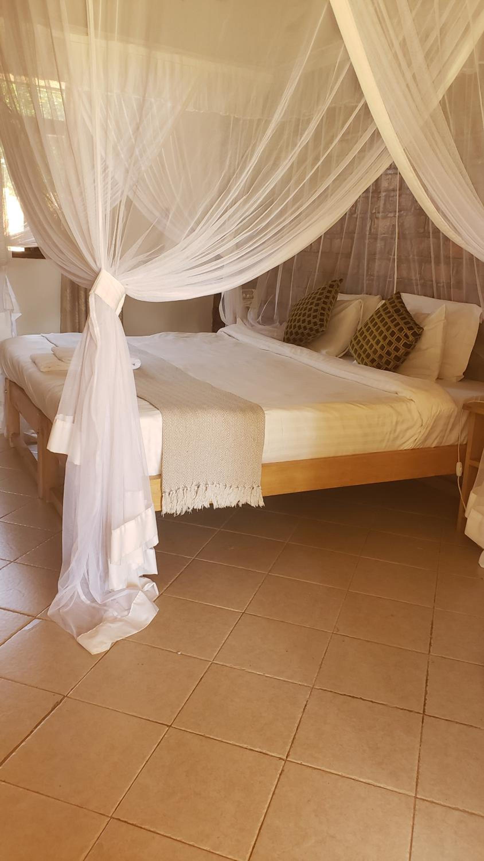 Secrets Guest House Entebbe