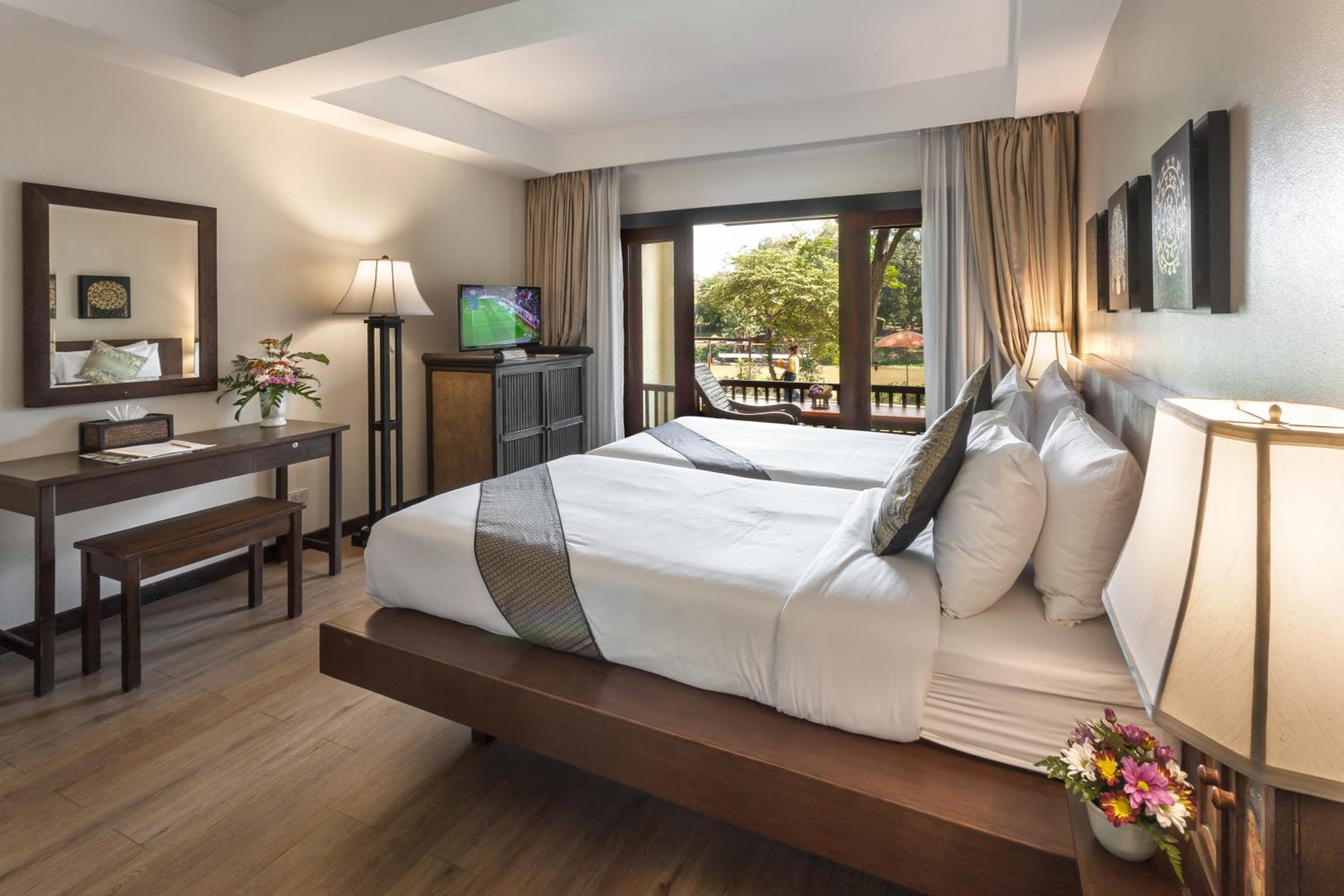 Lanna Dusita Riverside Boutique Resort