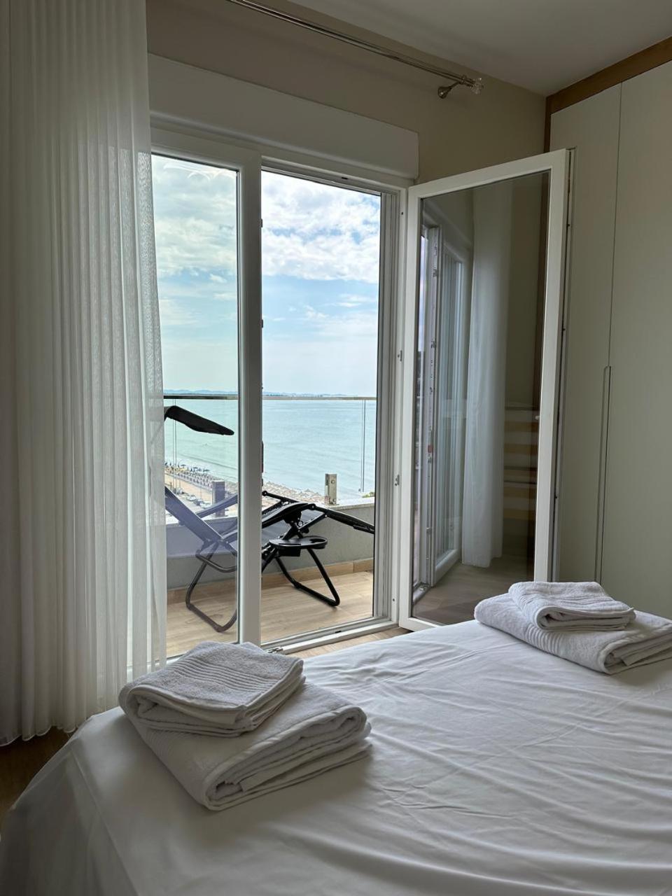 Sea La Vie