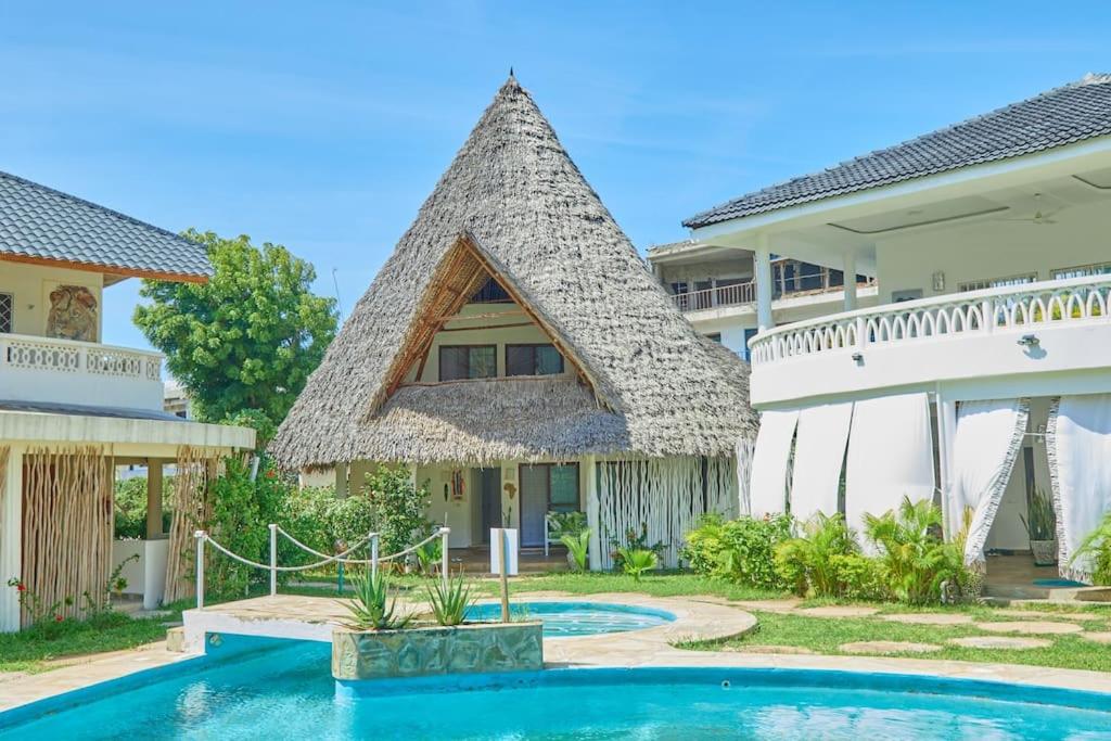 Villa next to oceann view 4