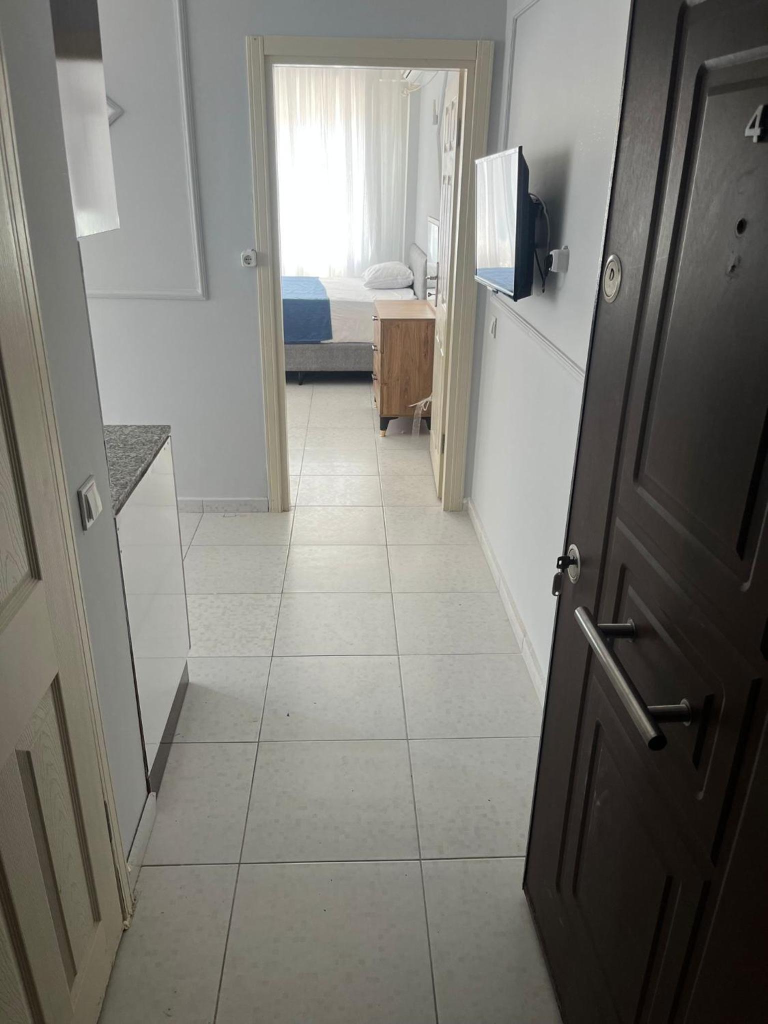kardeşler apart