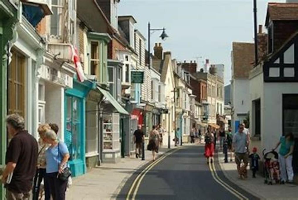The Salty Mermaid Fisherman's Cottage, Whitstable view 5