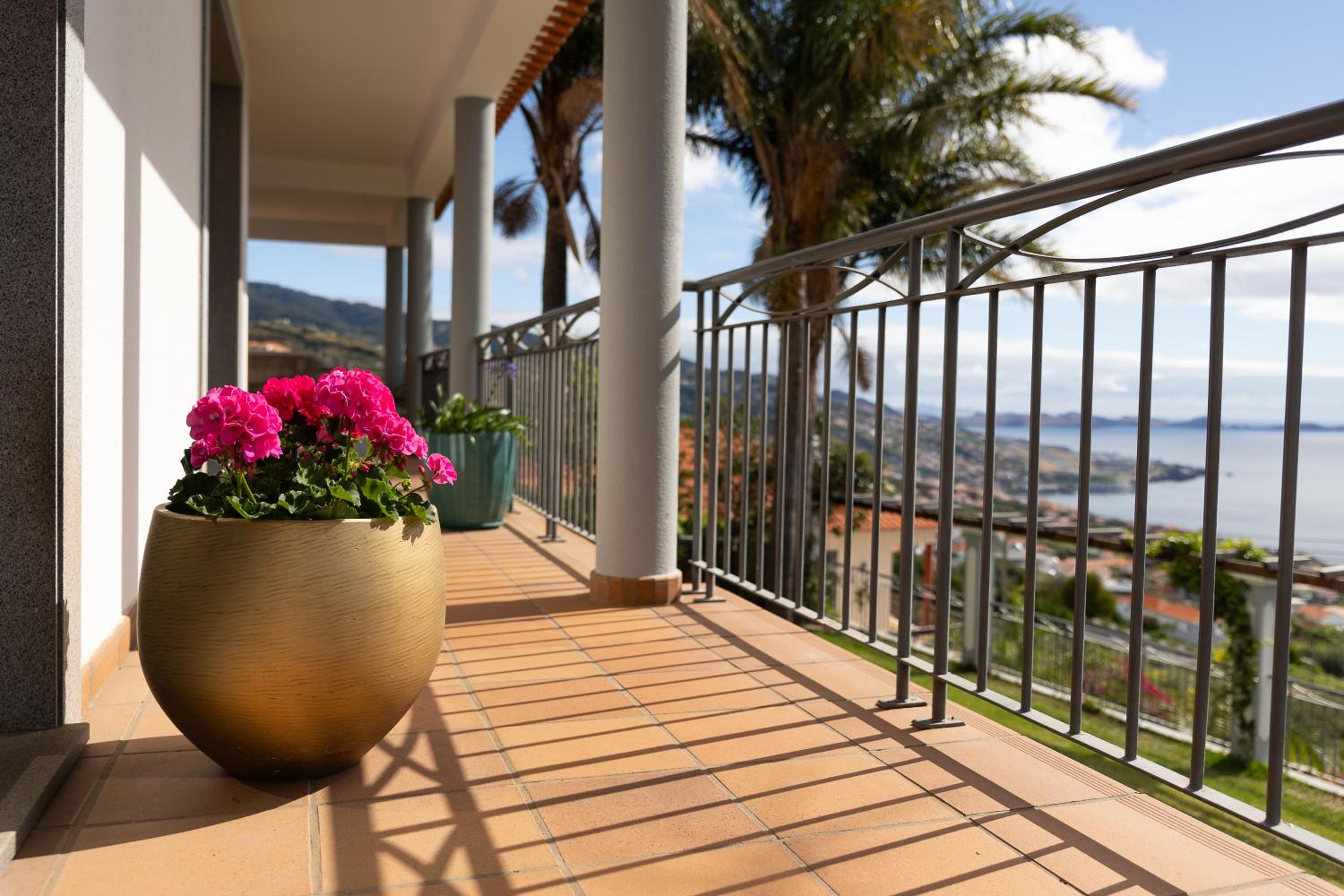 Casa do Mundo Madeira view 5