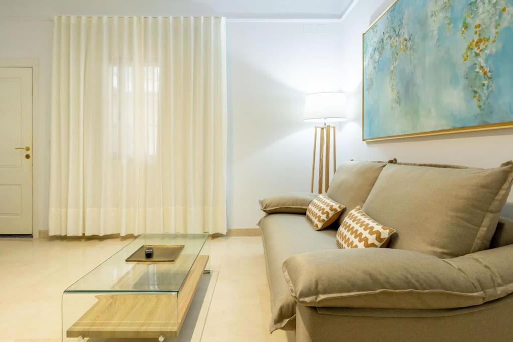 Imperial Central Suite by Valcambre