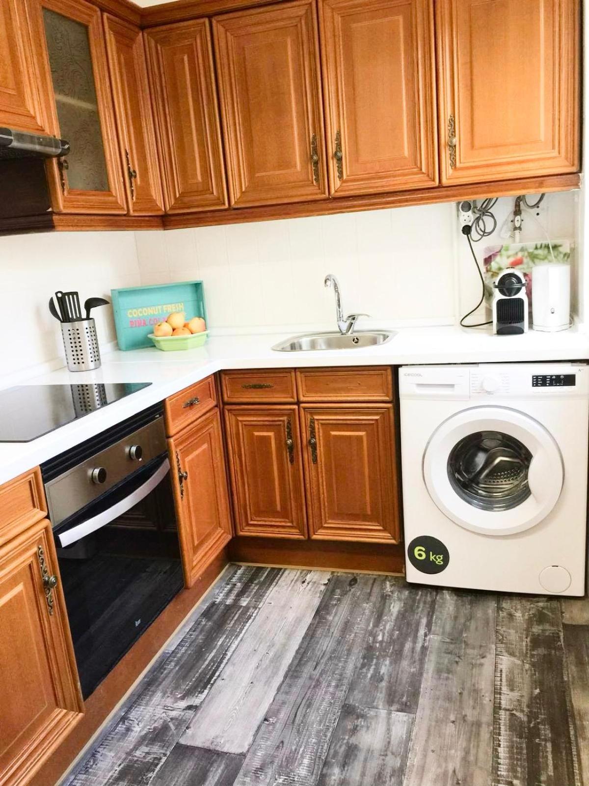 Amplio piso a 10 min de Salamanca by beBalmy