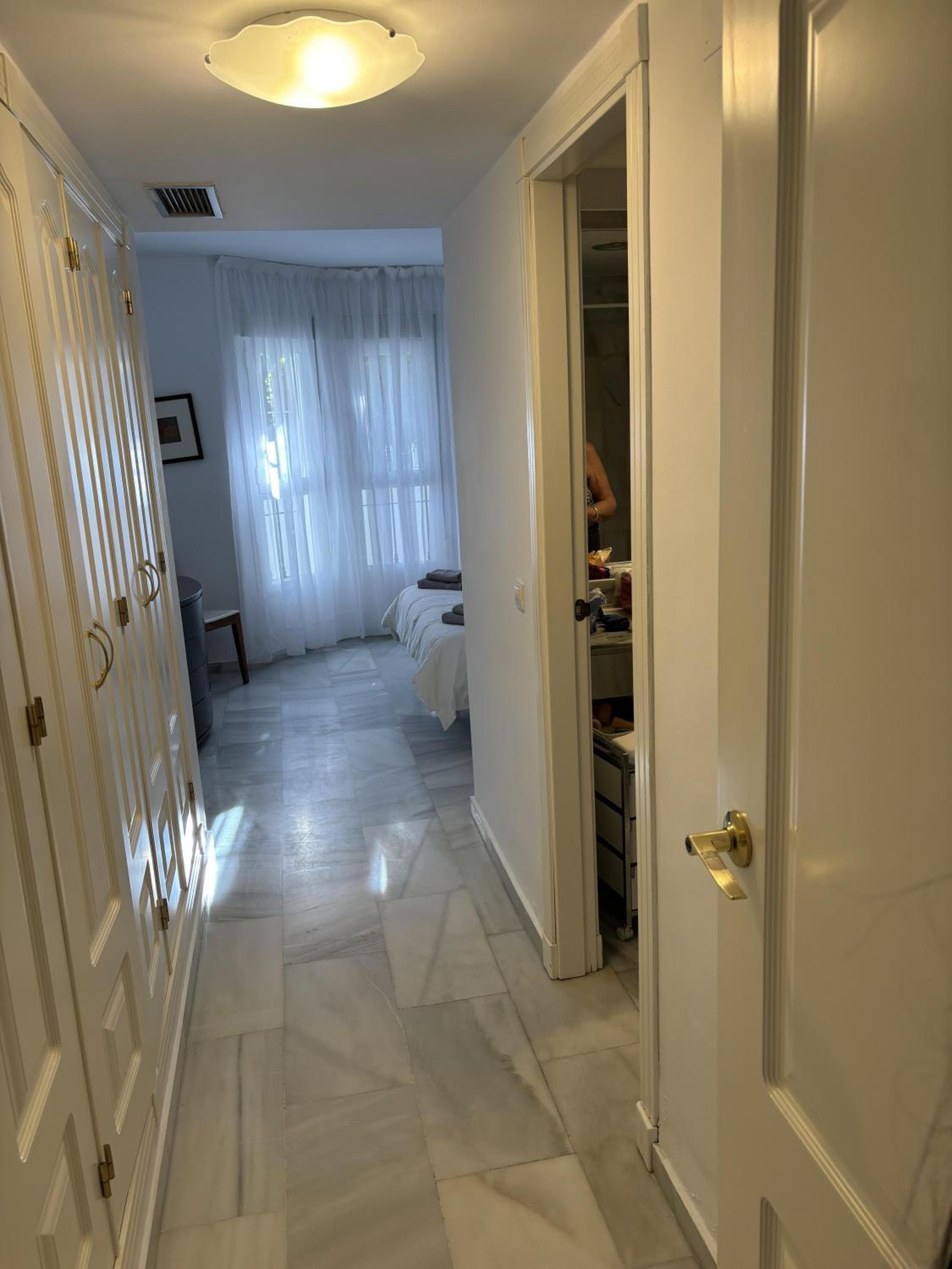 Beach Apartment - Sleeps 6 Pool & Private Terrace