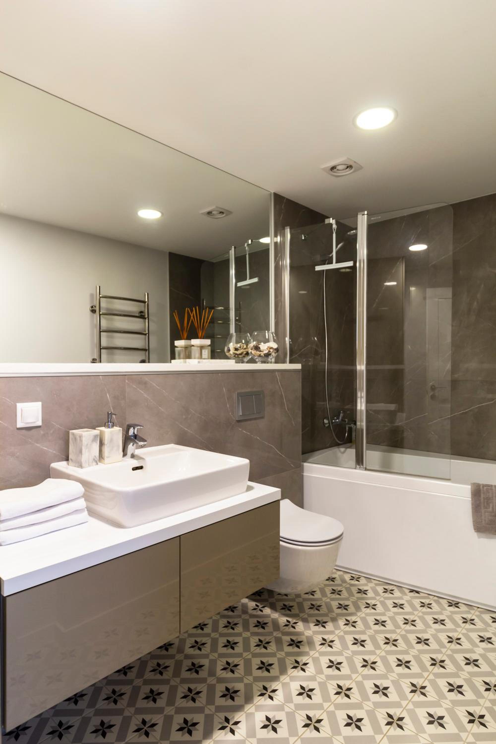 Elija Penthouse with Sea View & Terrace - Near Beach - Free Parking