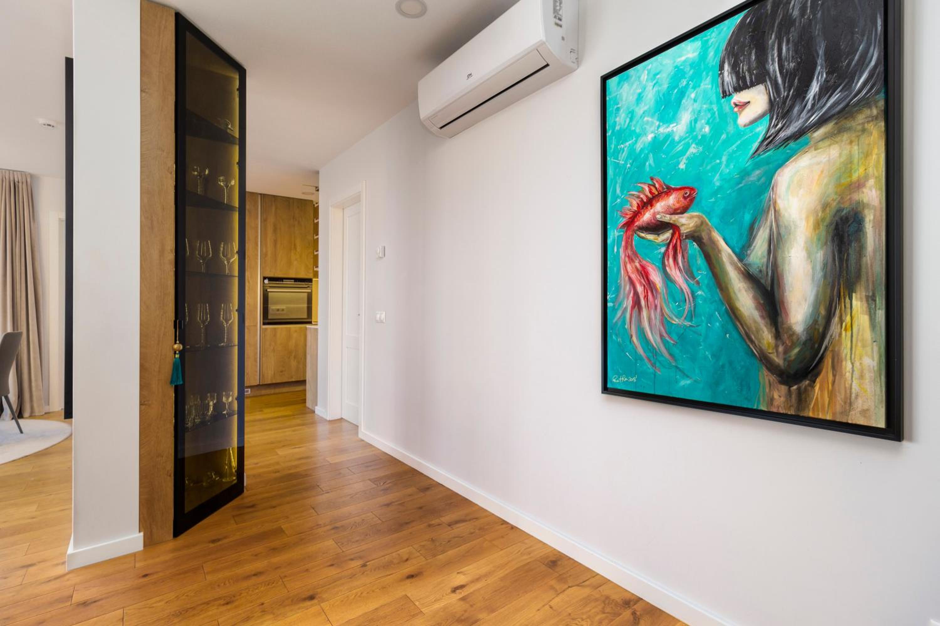 Elija Penthouse with Sea View & Terrace - Near Beach - Free Parking