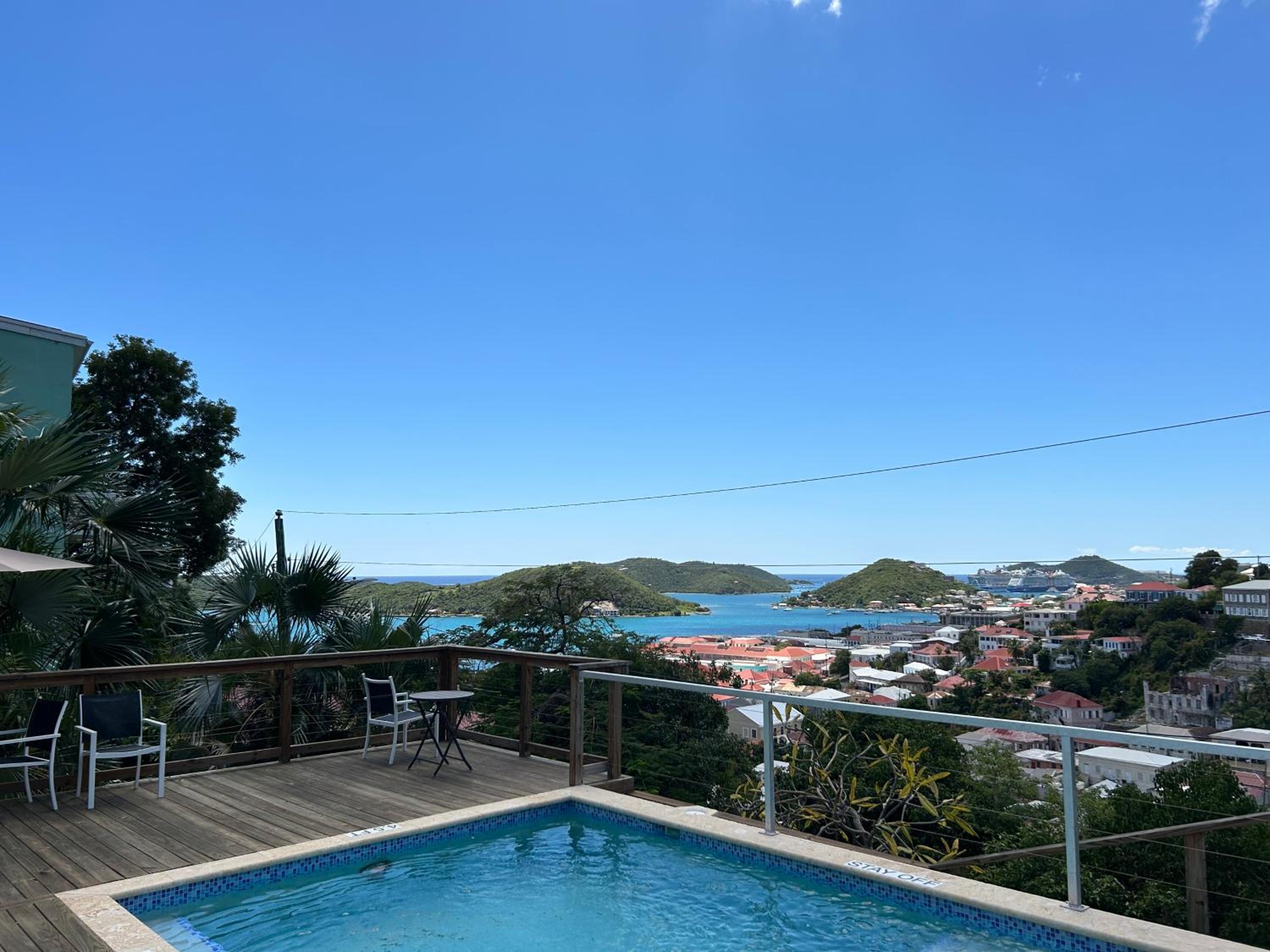 The Green Iguana Hotel view 2