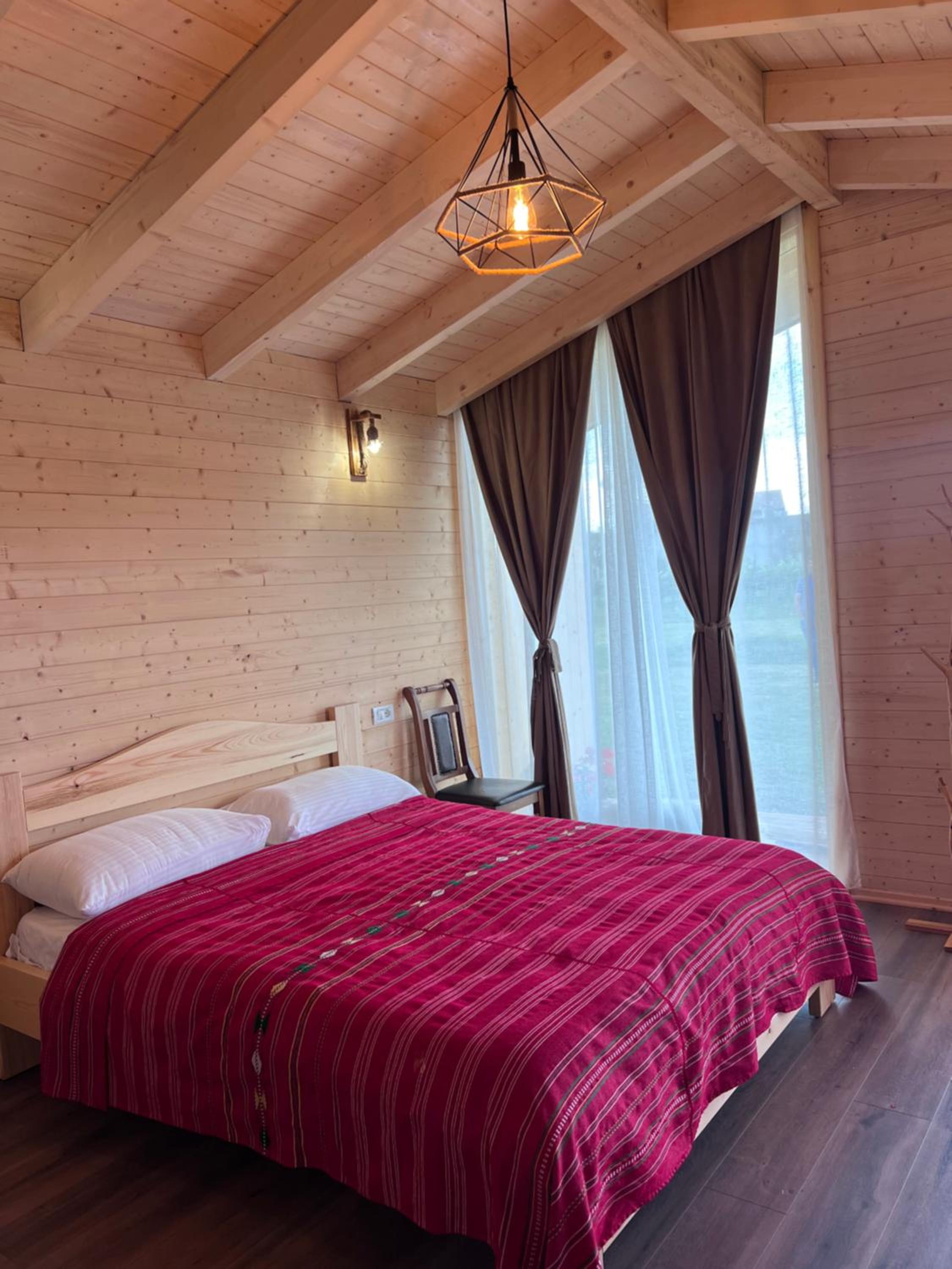 Fishta Guesthouse - Mrizi i Zanave