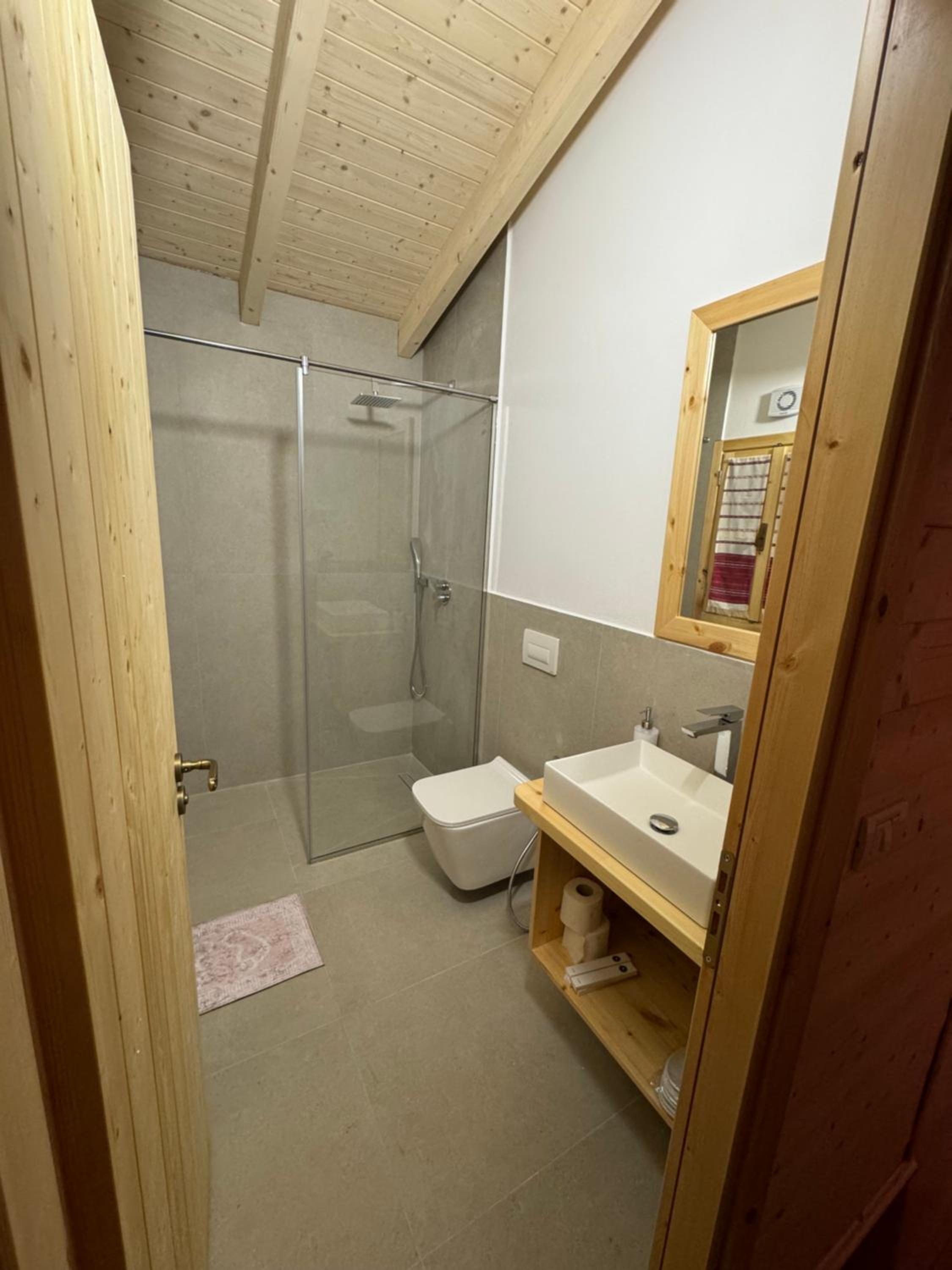 Fishta Guesthouse - Mrizi i Zanave