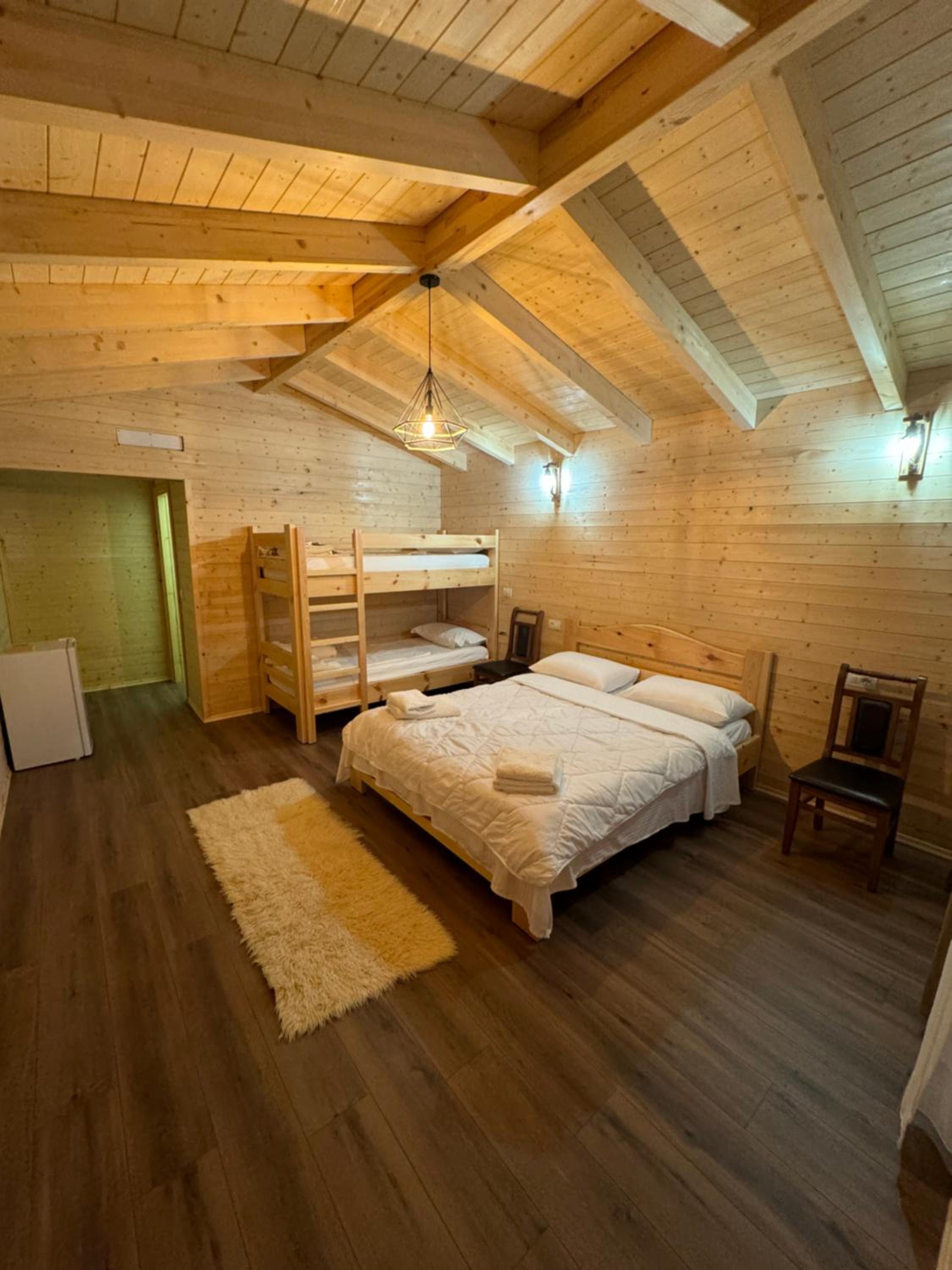 Fishta Guesthouse - Mrizi i Zanave