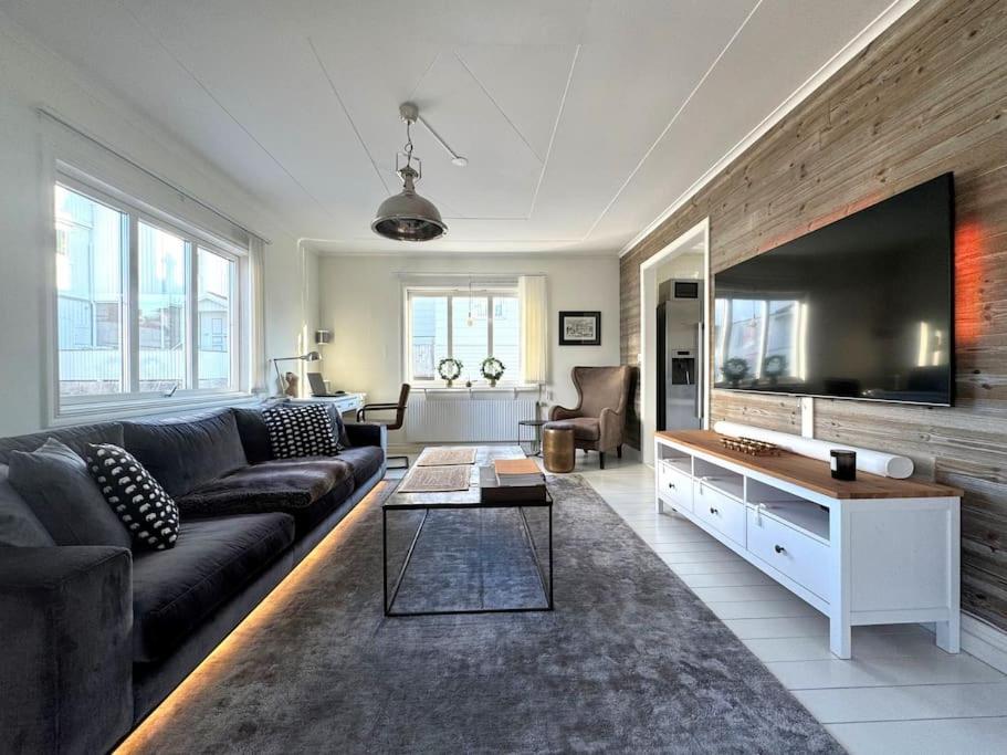 Centralt belägen villa i Kungshamn med hög standard!