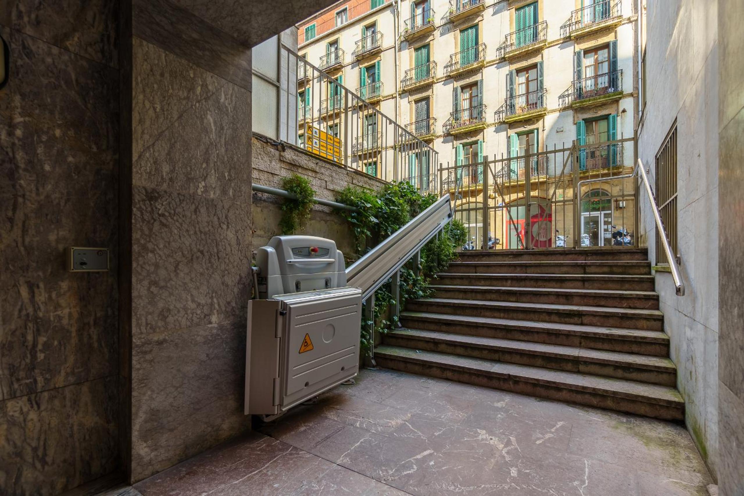 MONTHLY LA CONCHA BREEZE by SWEET HOME SAN SEBASTIAN