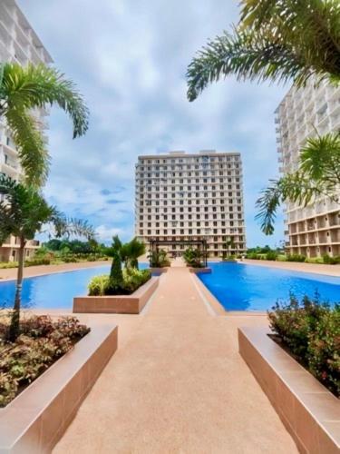 Cozy Condo near Airport with Pool and Ocean View view 5