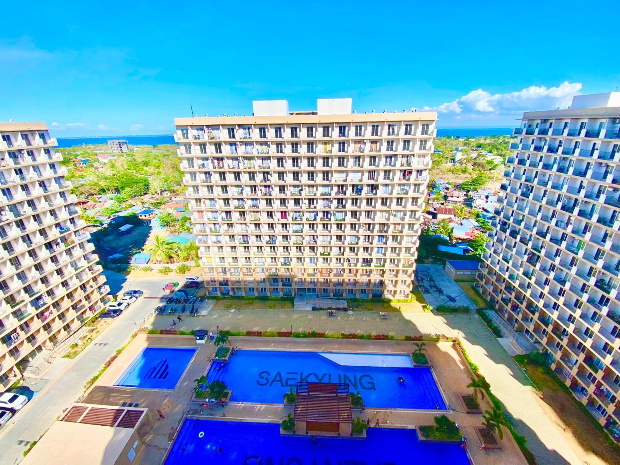 Cozy Condo near Airport with Pool and Ocean View view 3