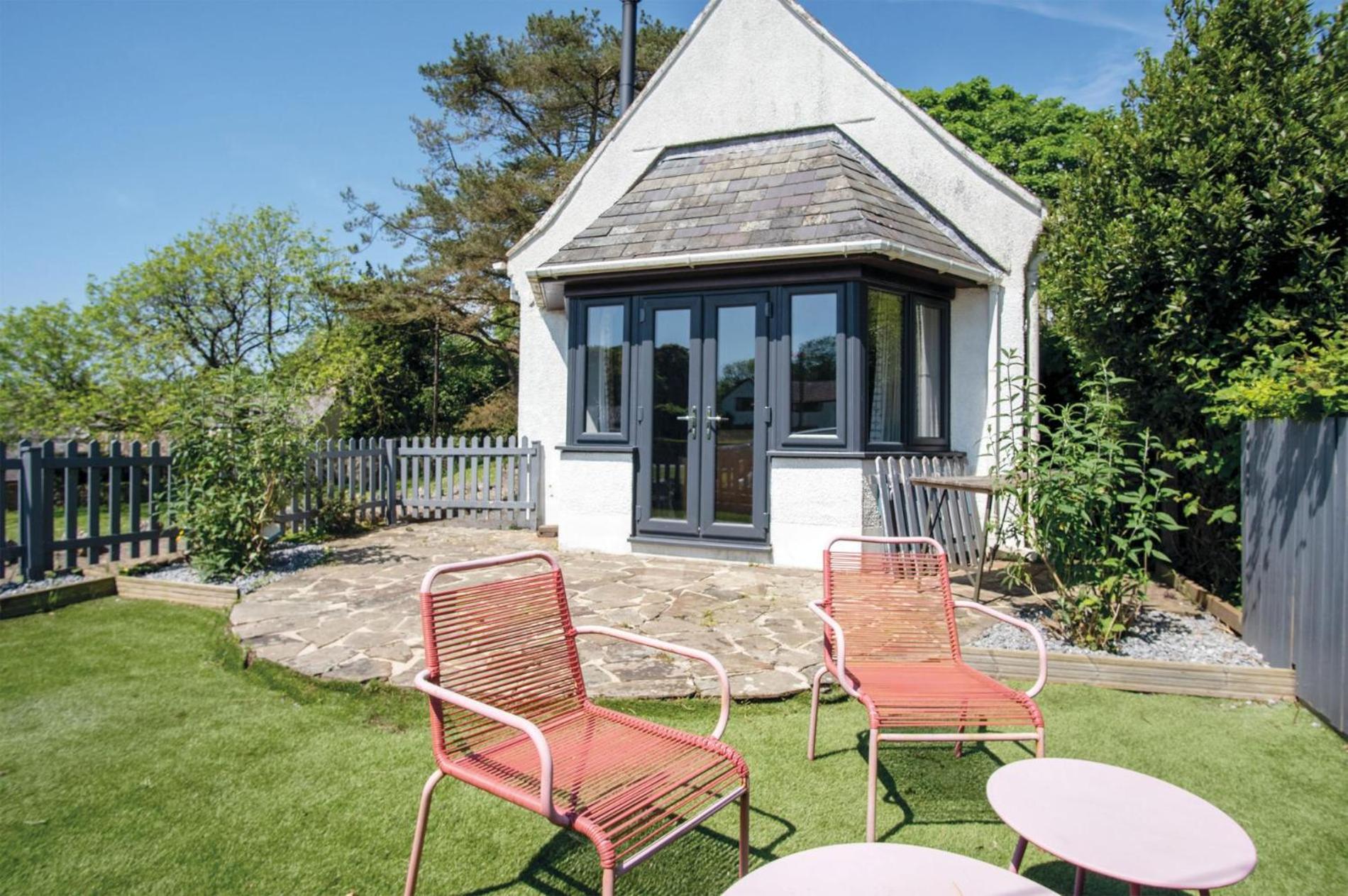 Holm Oak Cottage - 3 Bedroom Cottage - Reynoldston view 2