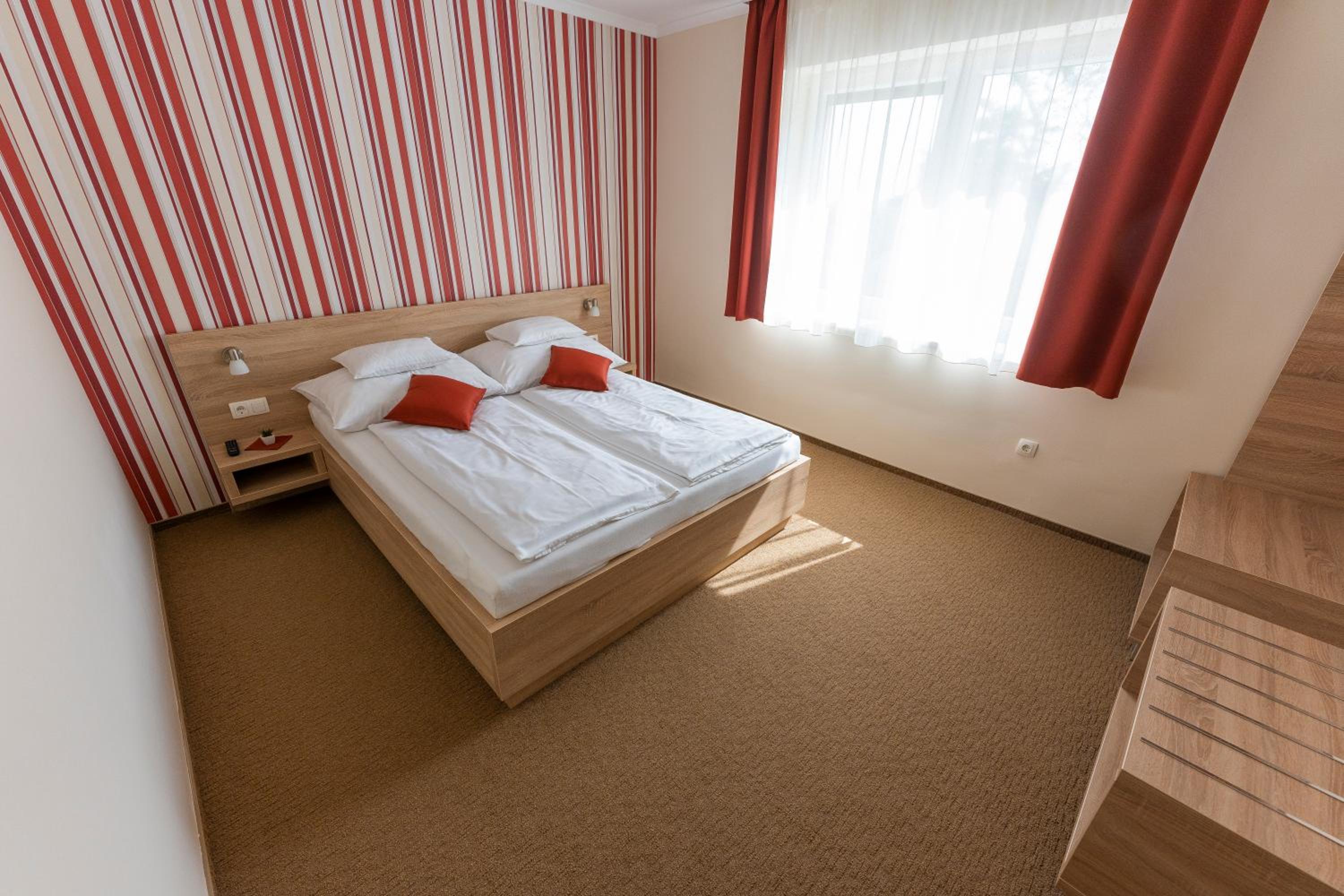 Belvárosi Nemes Apartmanház Szekszárd view 2