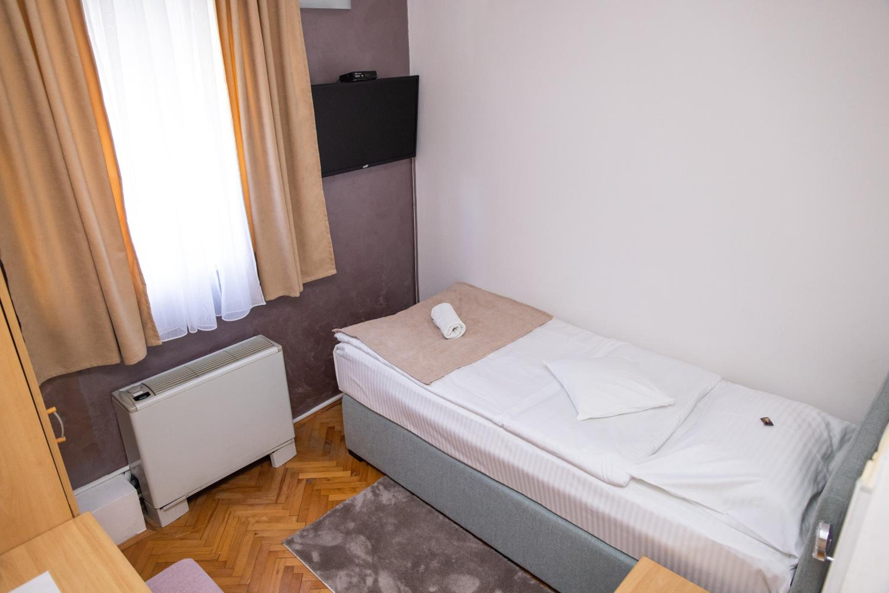 Motel New Sanatron