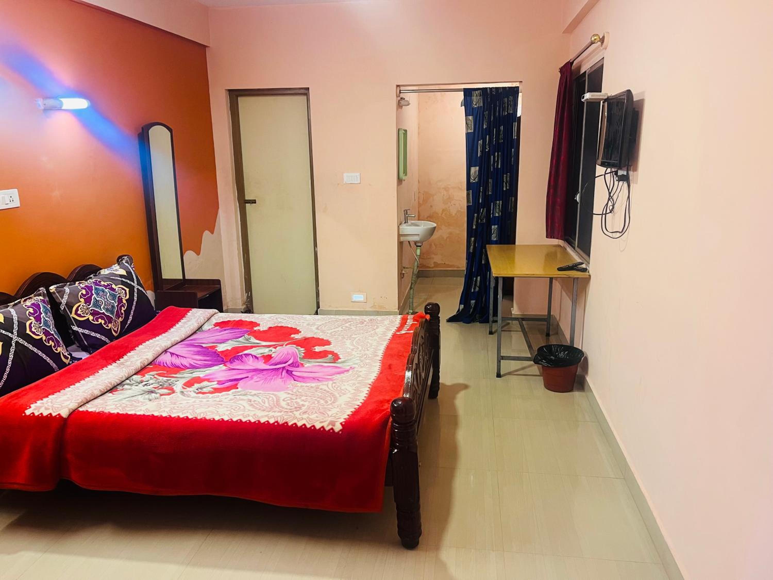 Muthu residency
