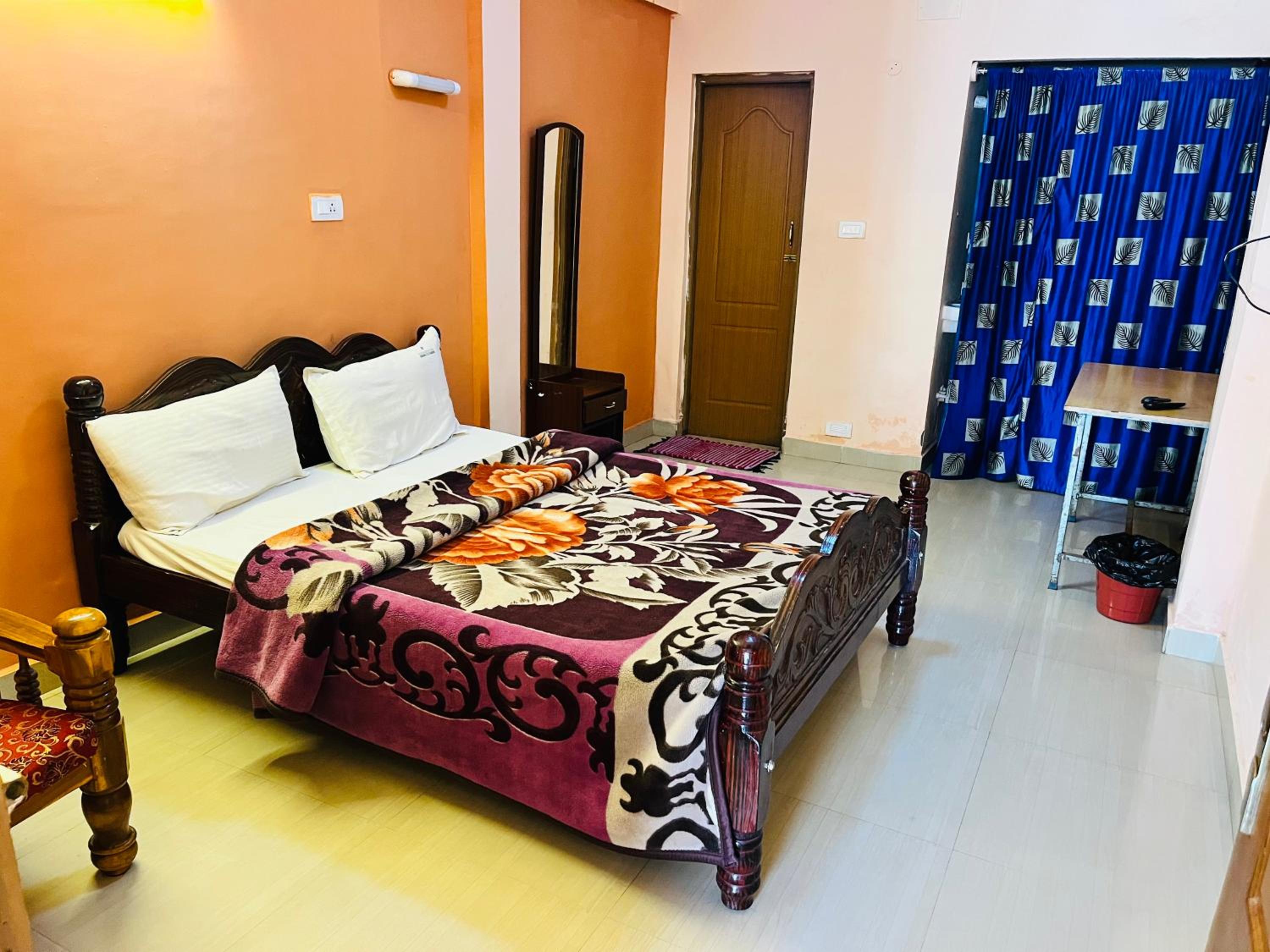 Muthu residency