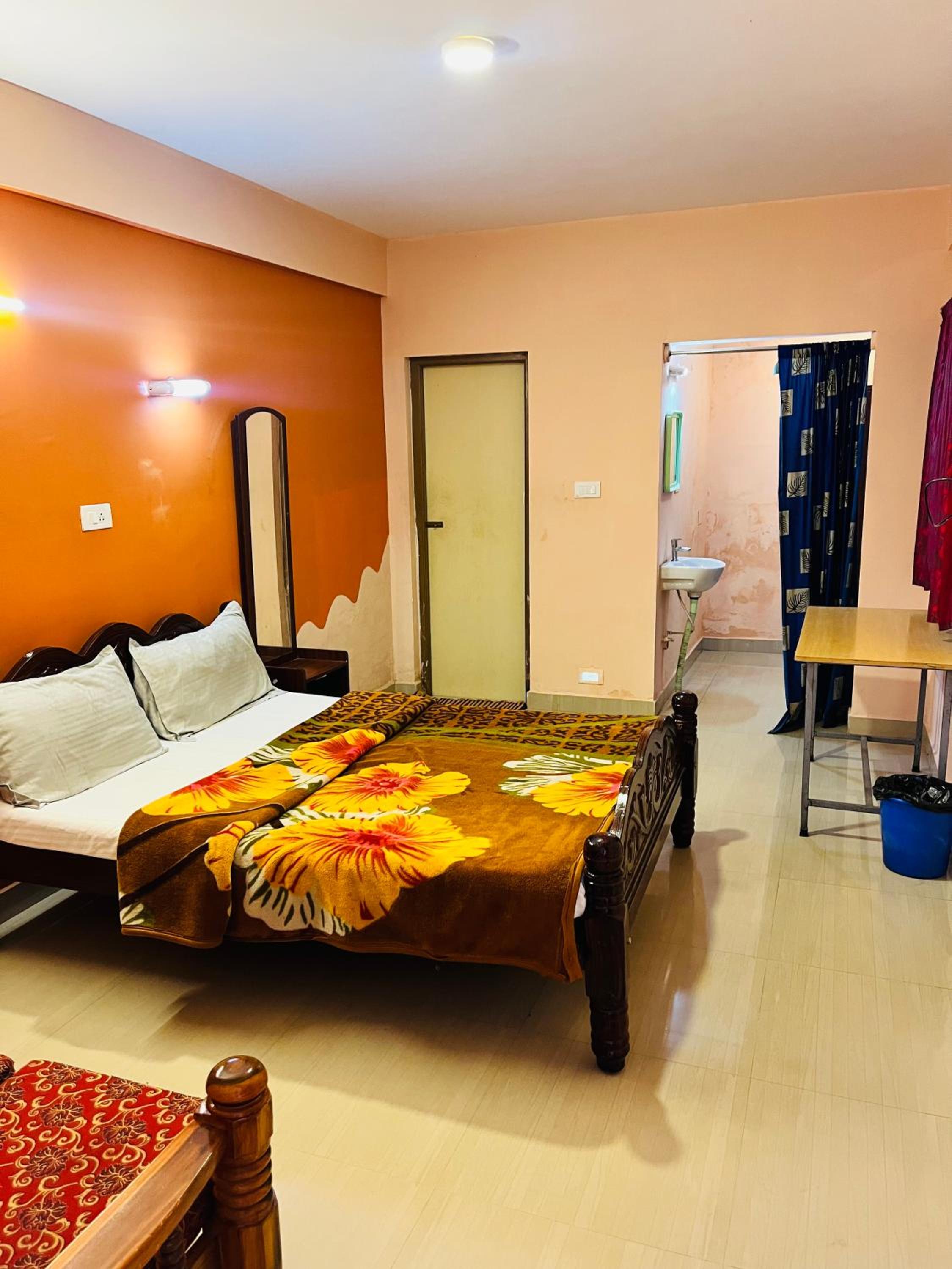Muthu residency