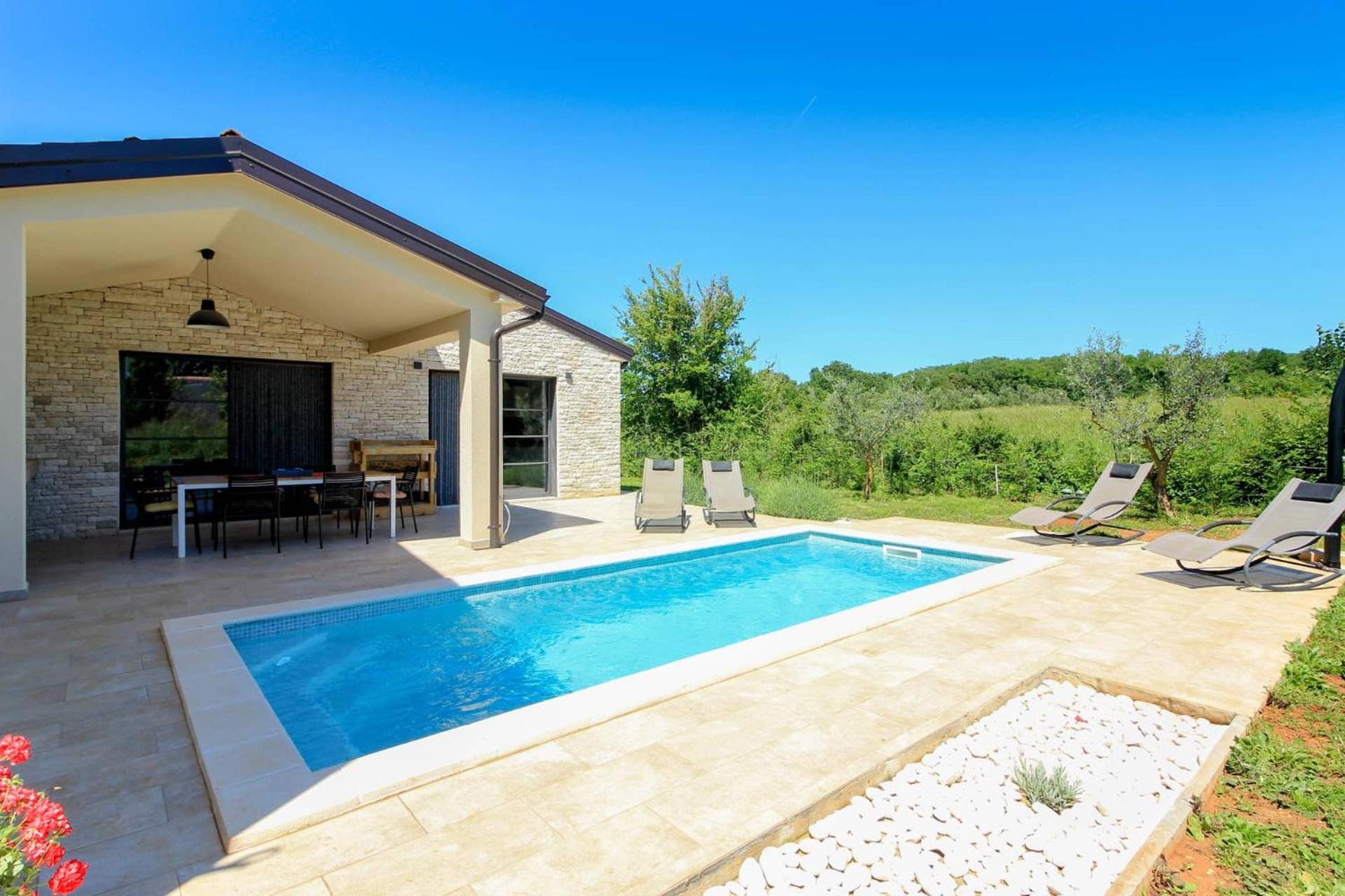 Beautiful Villa Regina with private pool near the sea by WiiBuk view 4