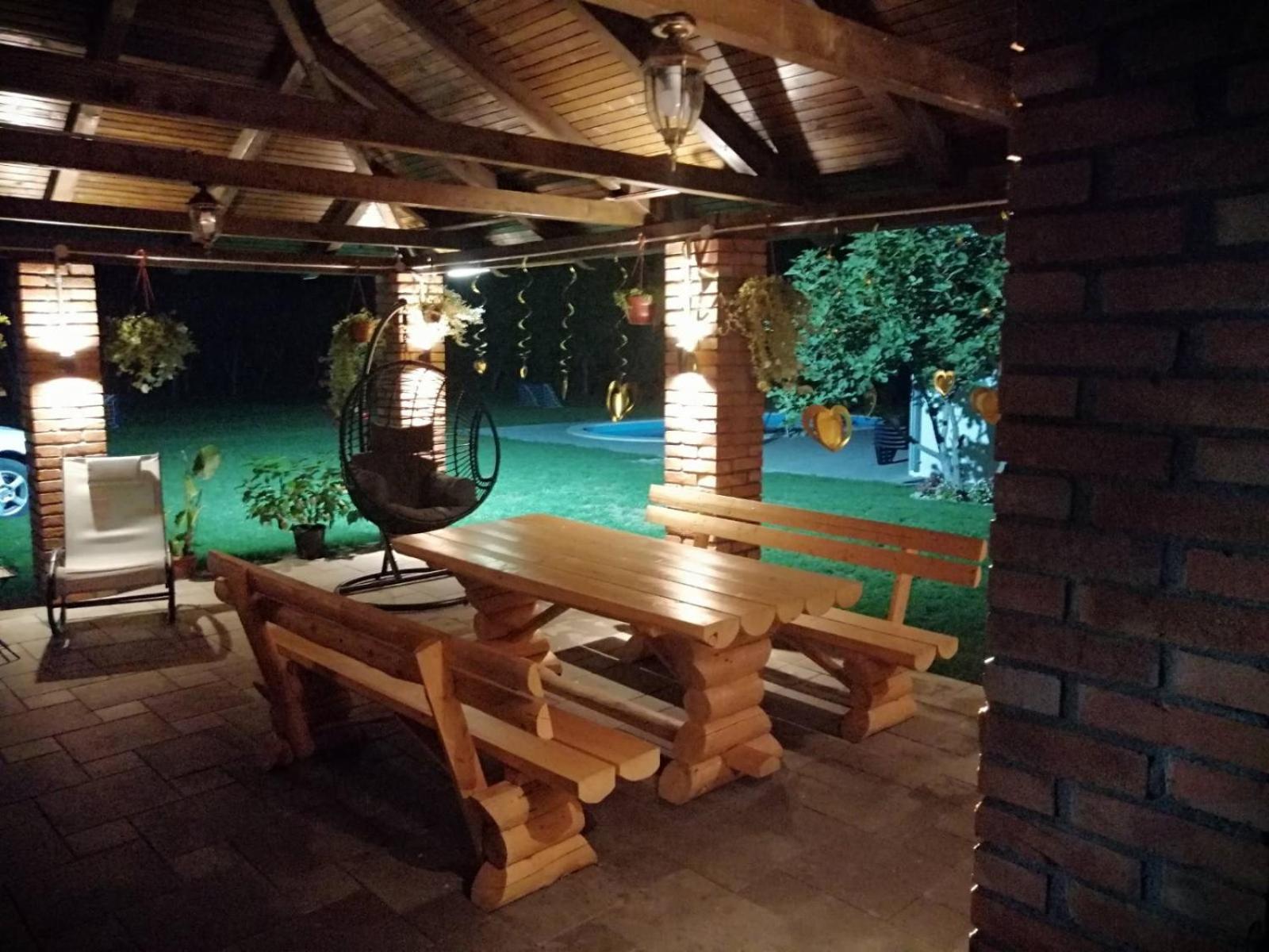 Vila Oaza mira