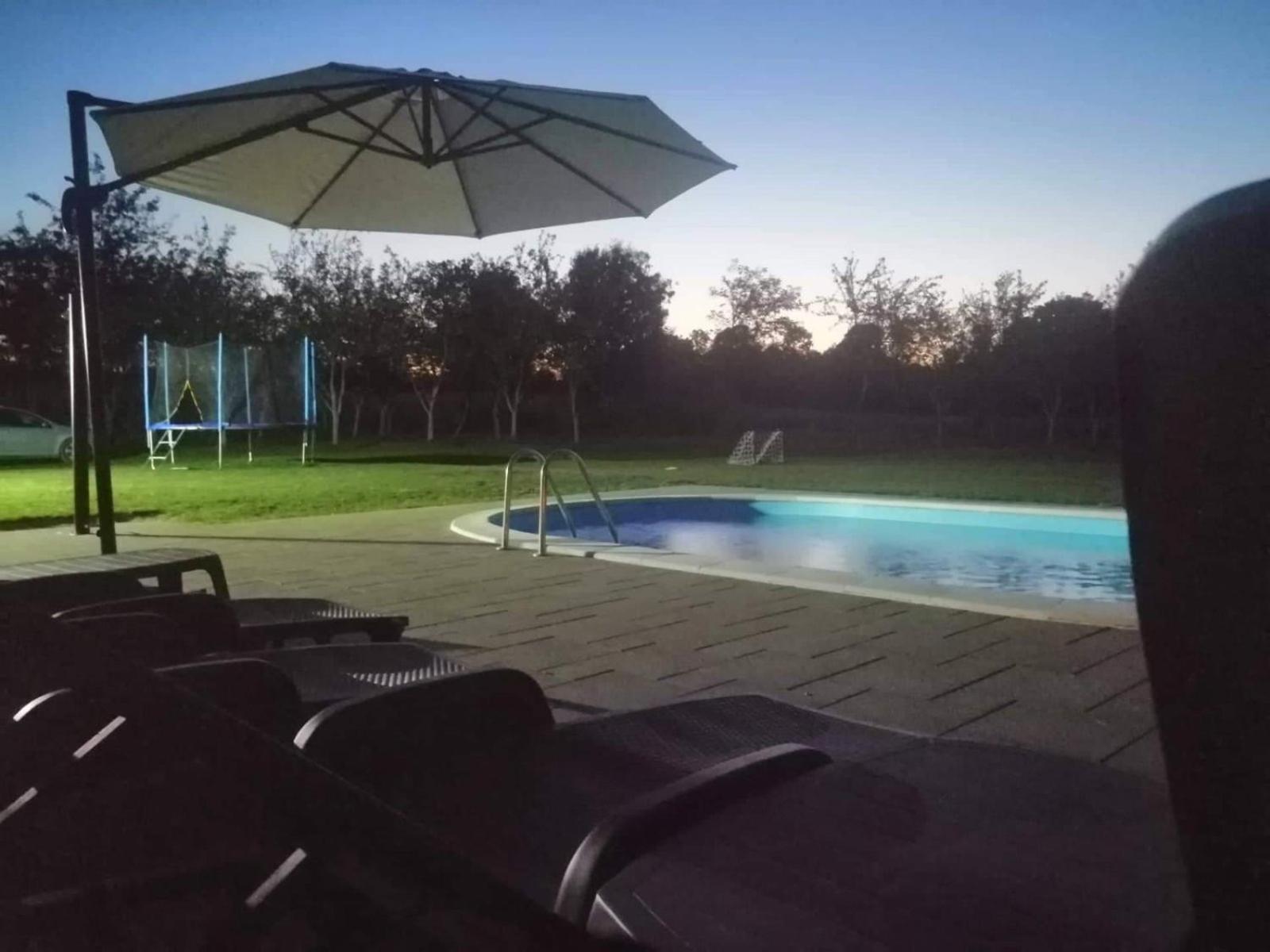 Vila Oaza mira
