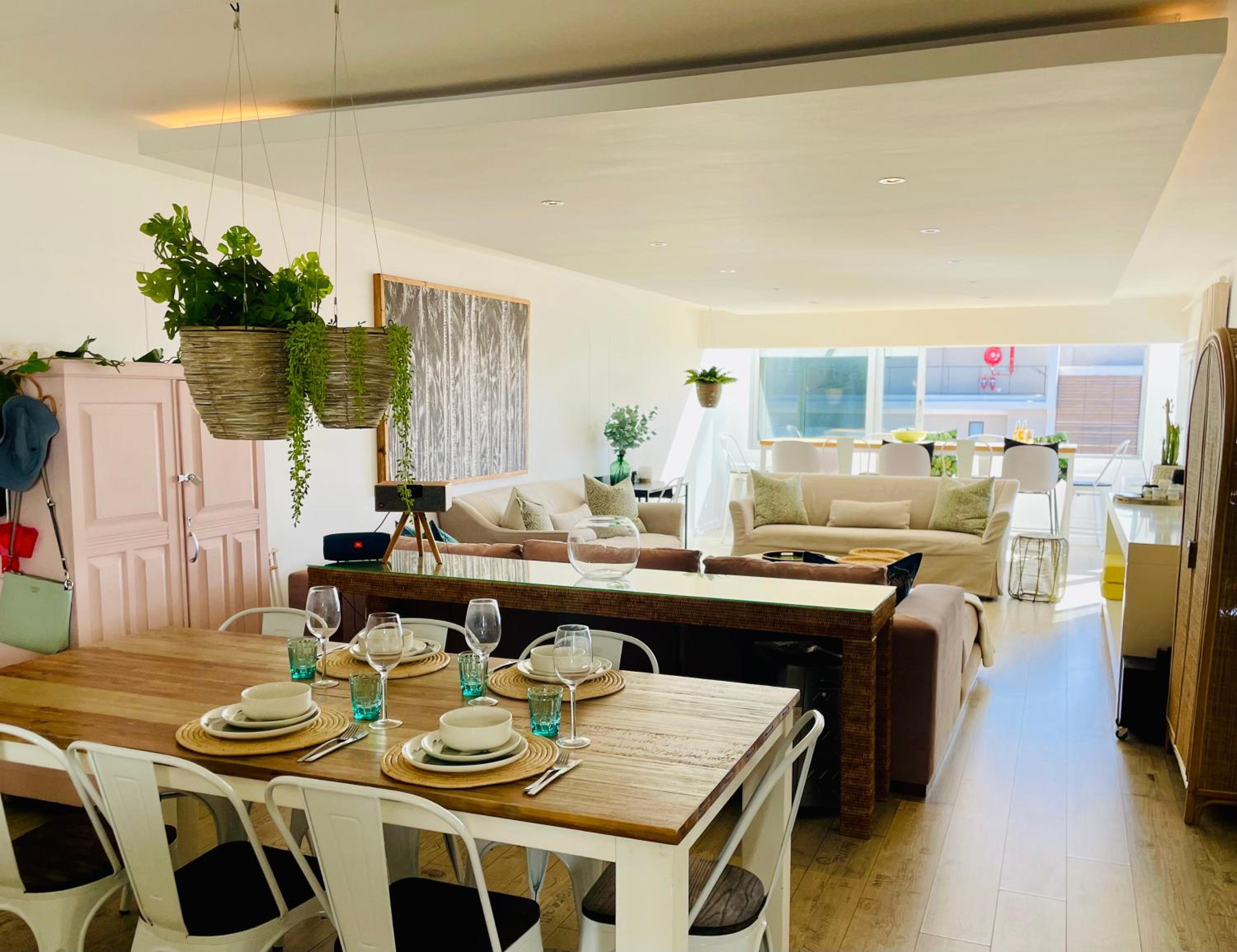 Hill Sea-View Apartment