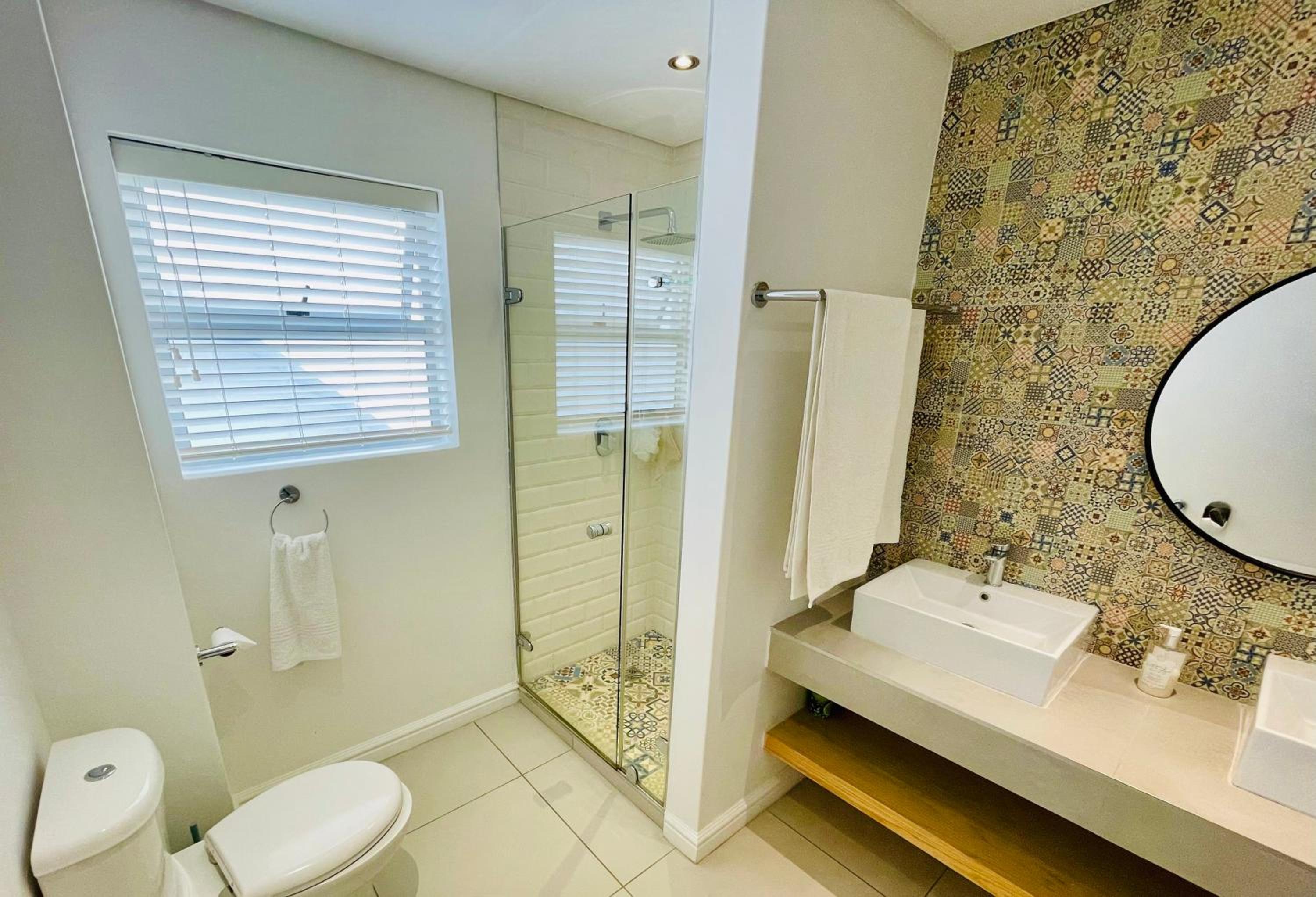 Hill Sea-View Apartment