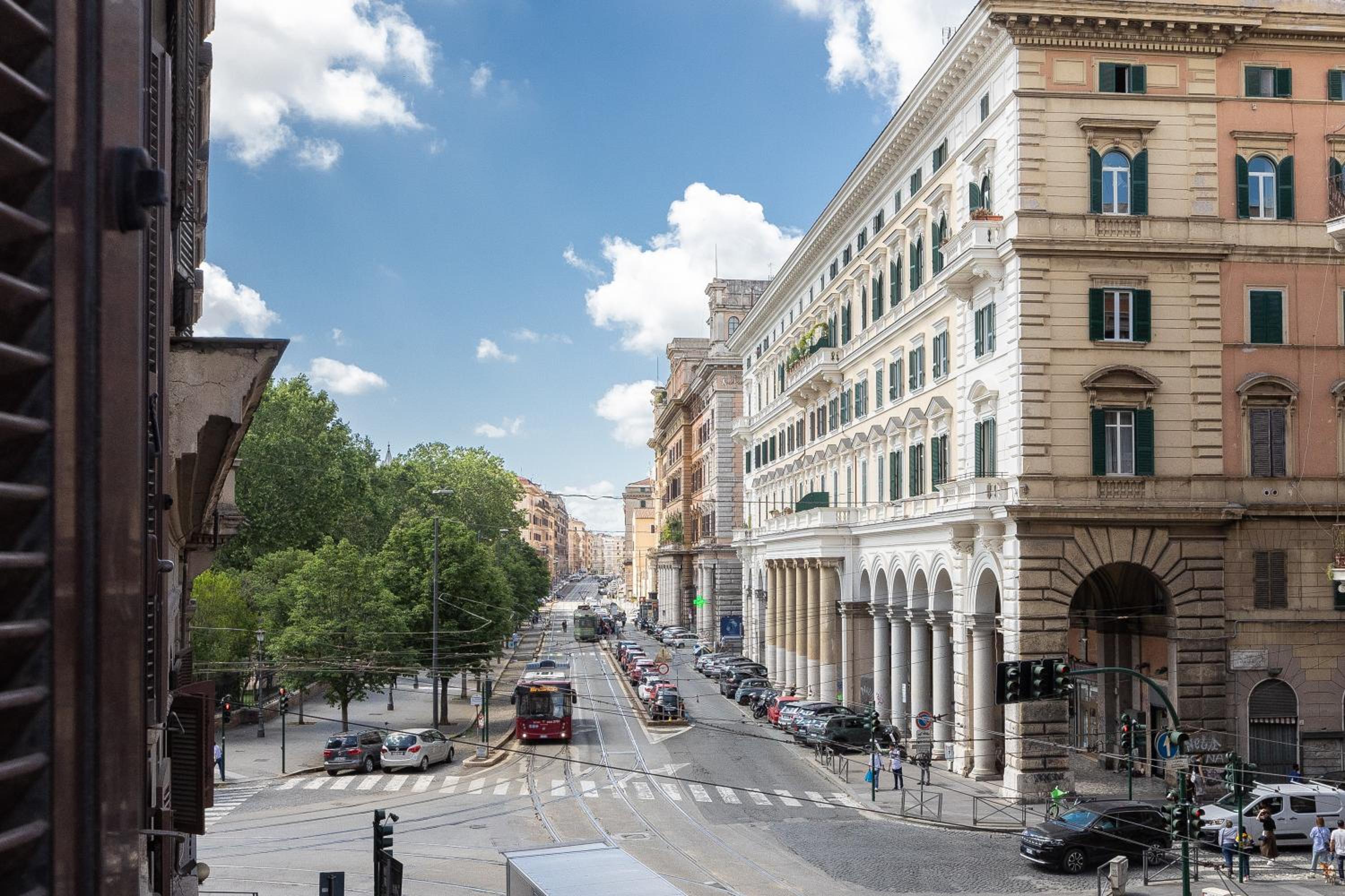 Pietroburgo by Rental in Rome