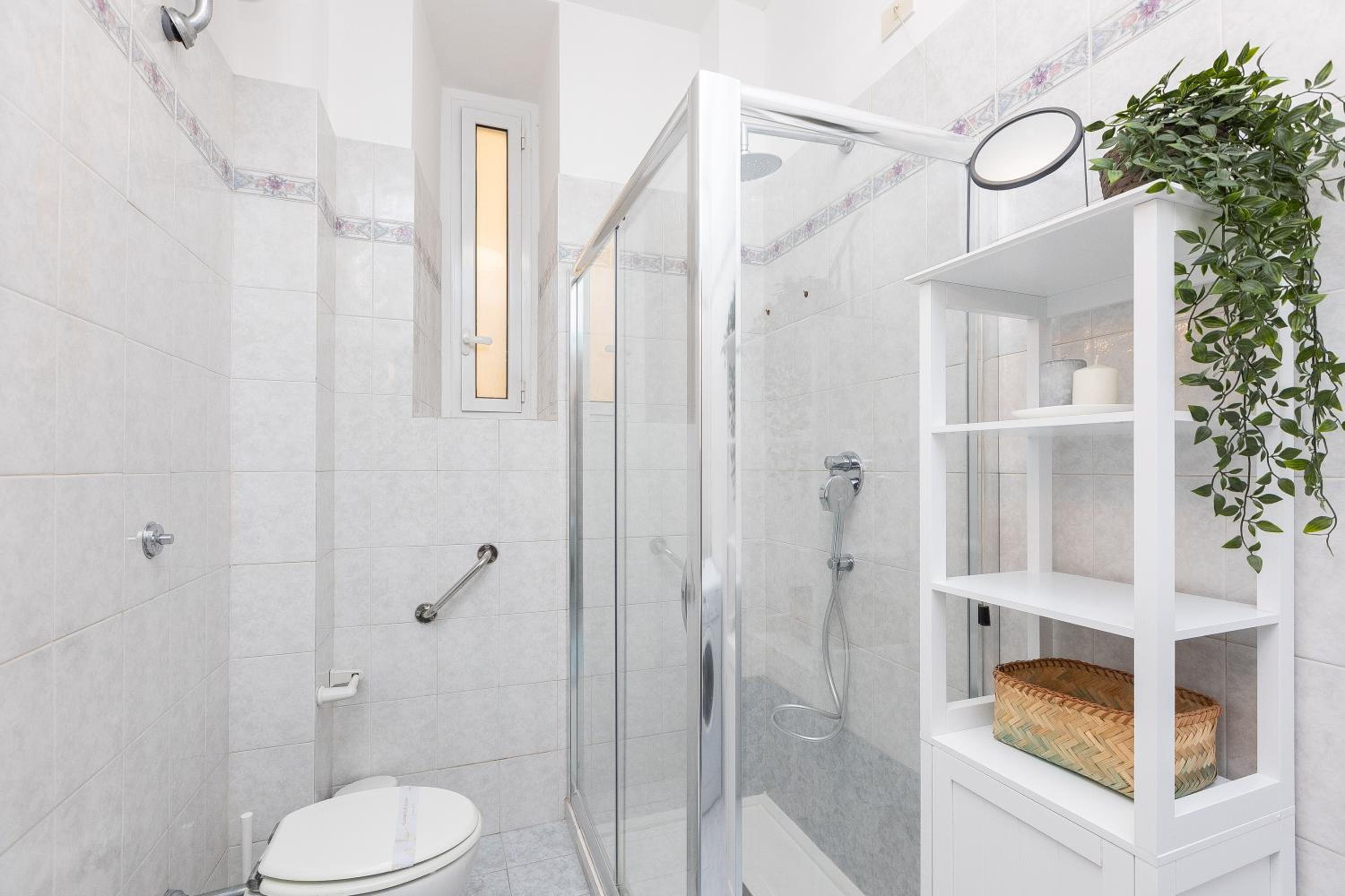 Pietroburgo by Rental in Rome