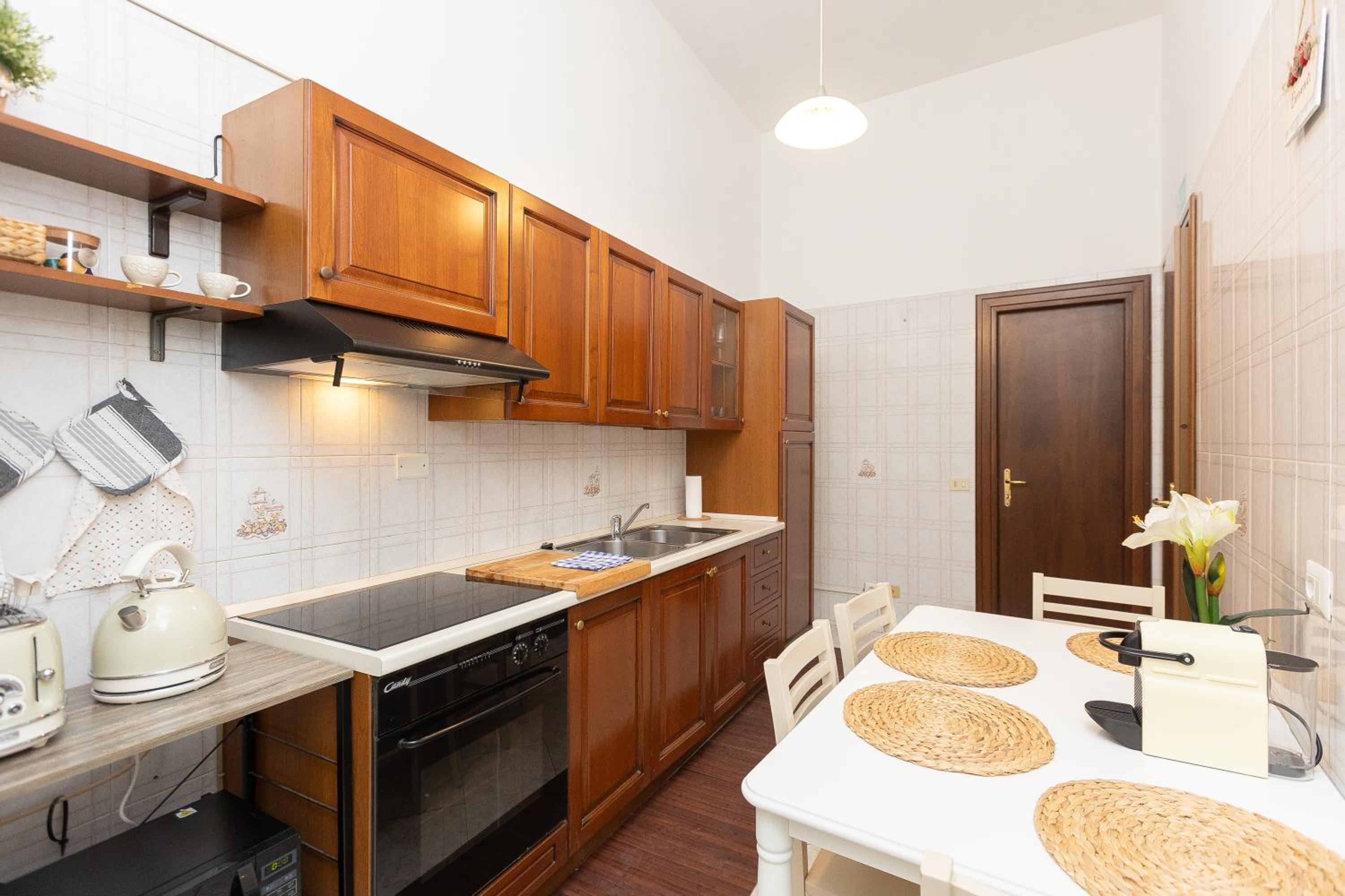 Pietroburgo by Rental in Rome