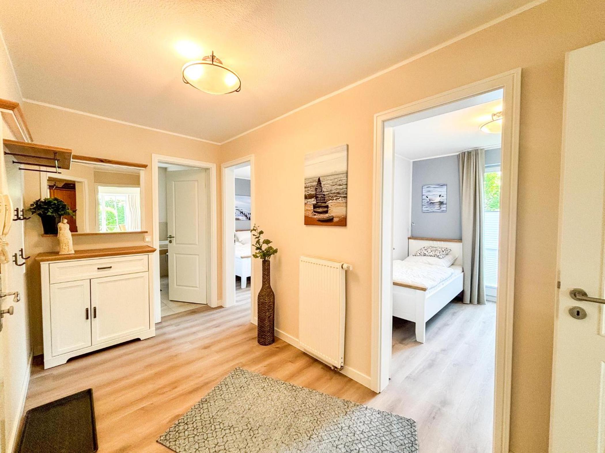 Großzügige Whg. mit verglaster Veranda, geschützter Terrasse