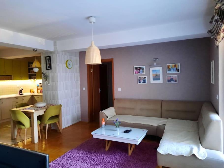 Sweet Cozy Apartment