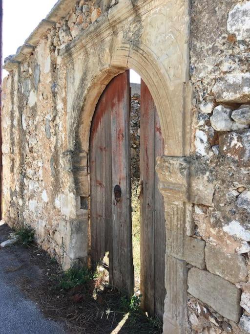 Photo 33