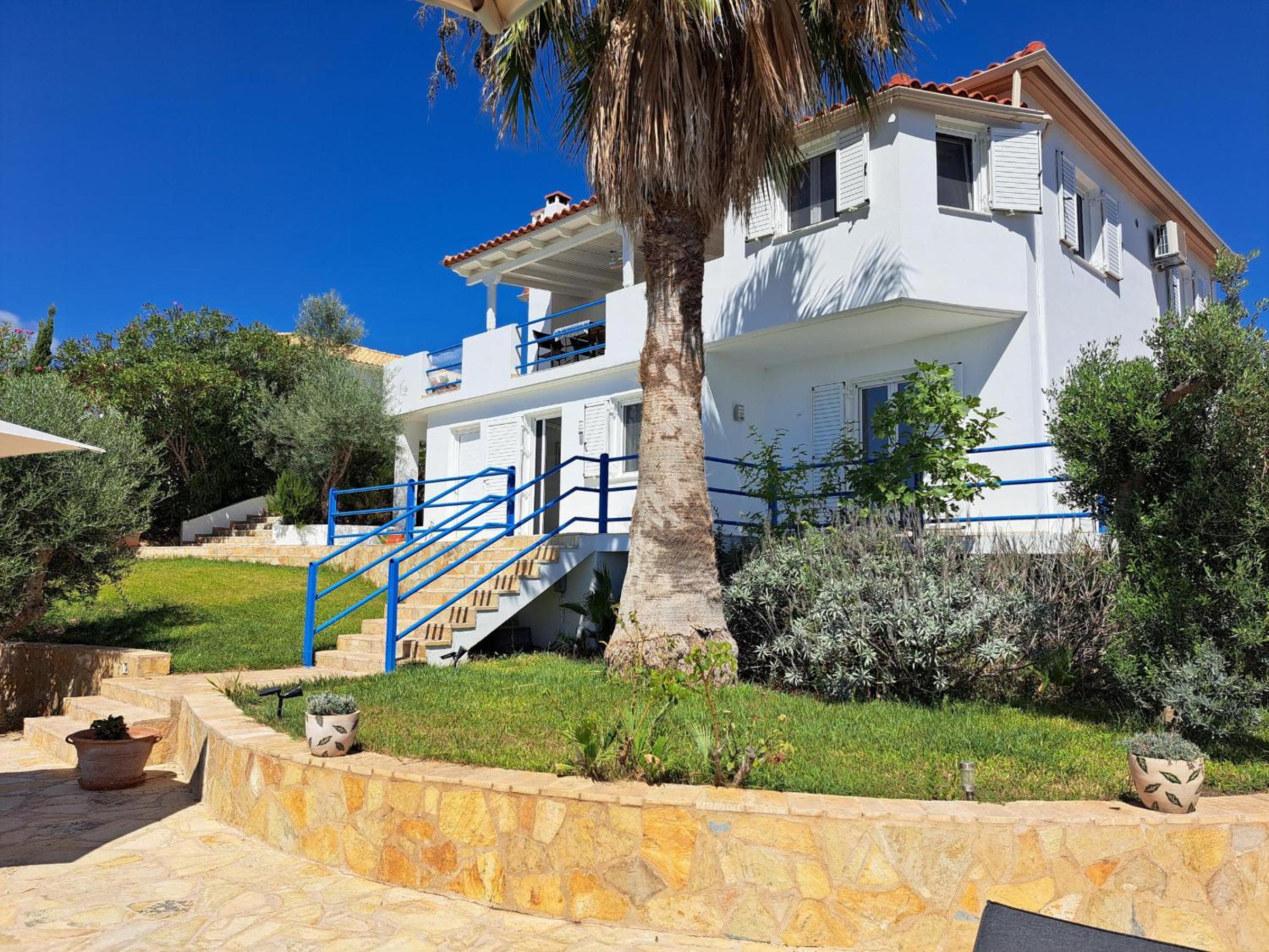 Villa Emilios