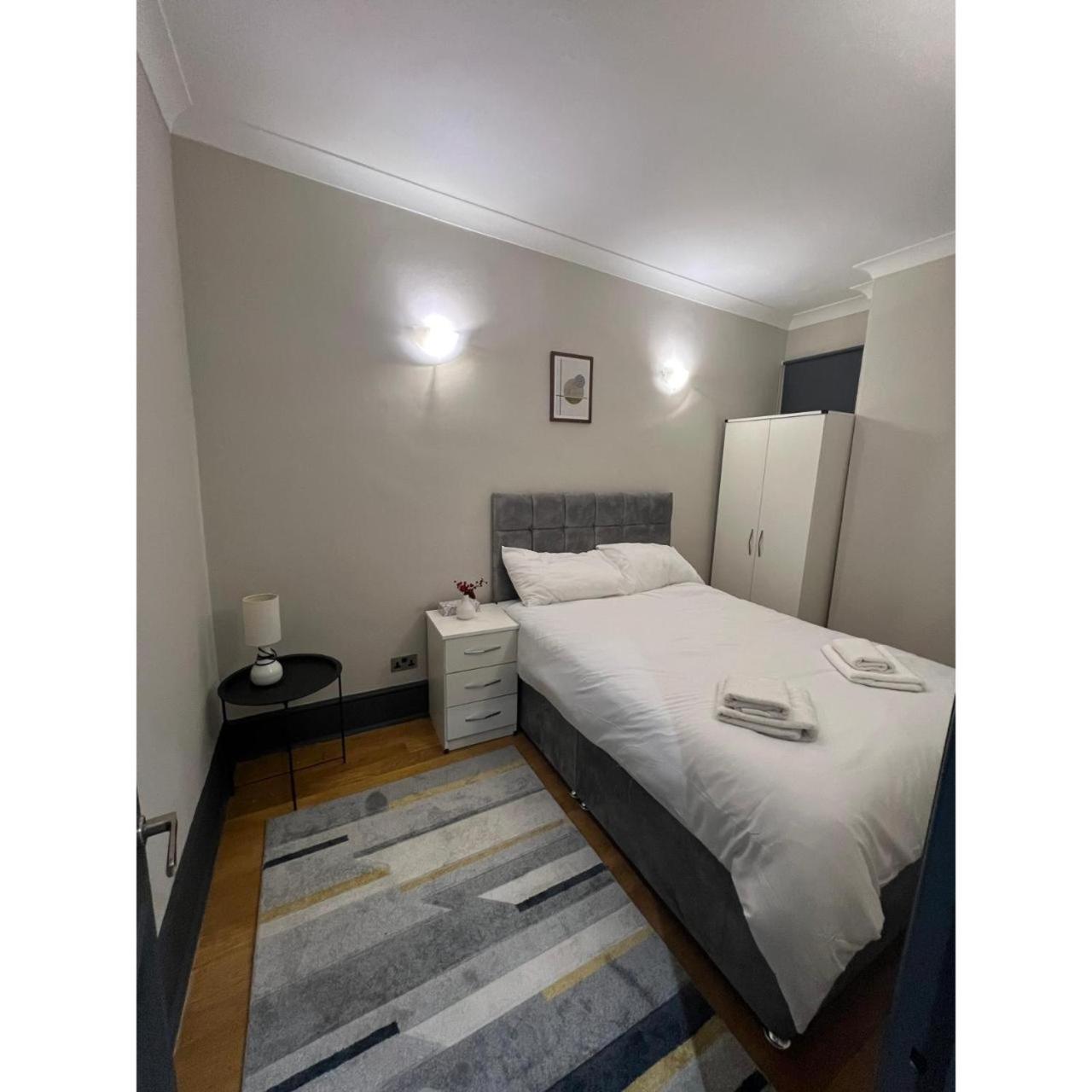 Fabulous 3 Bed Flat Near Edgware Road Station