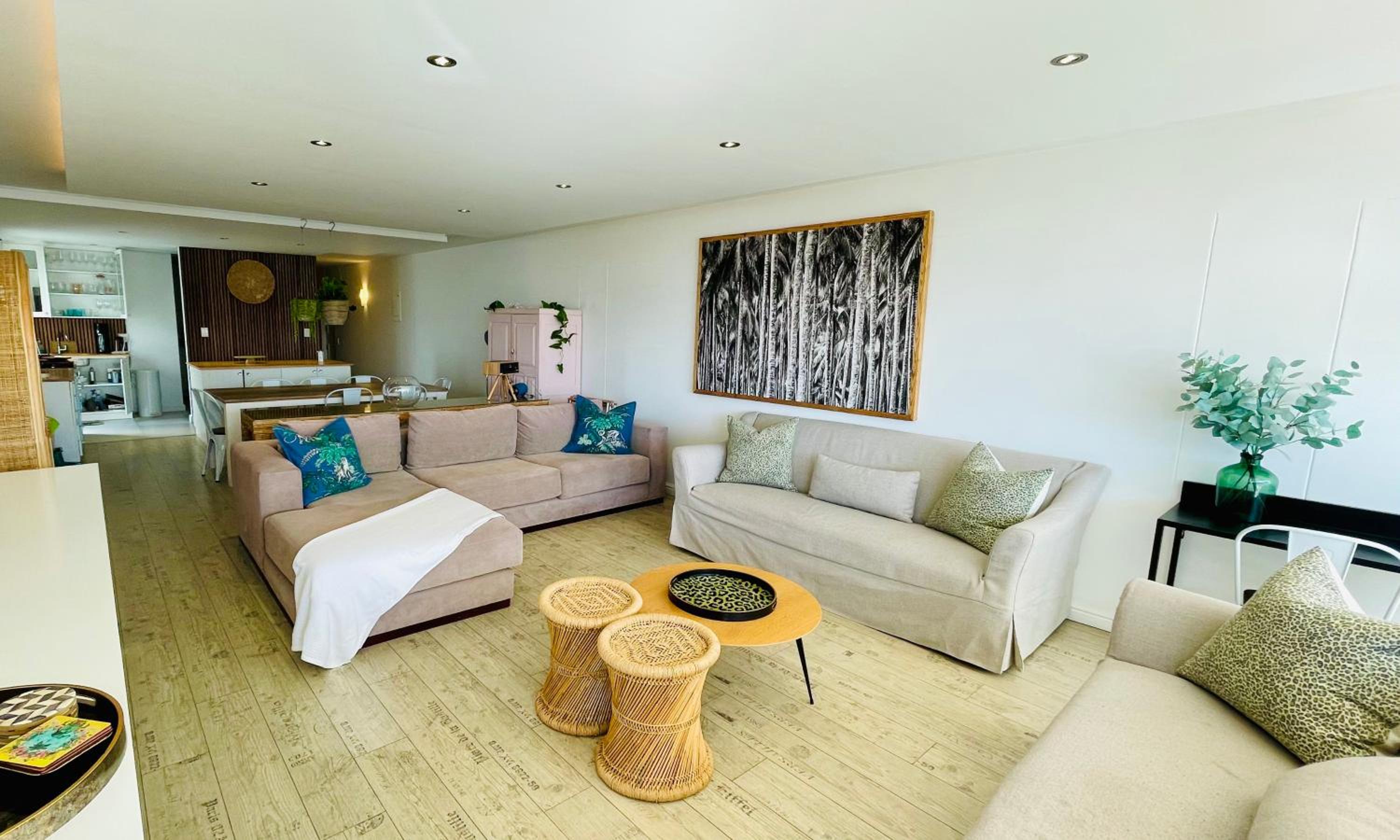 Hill Sea-View Apartment