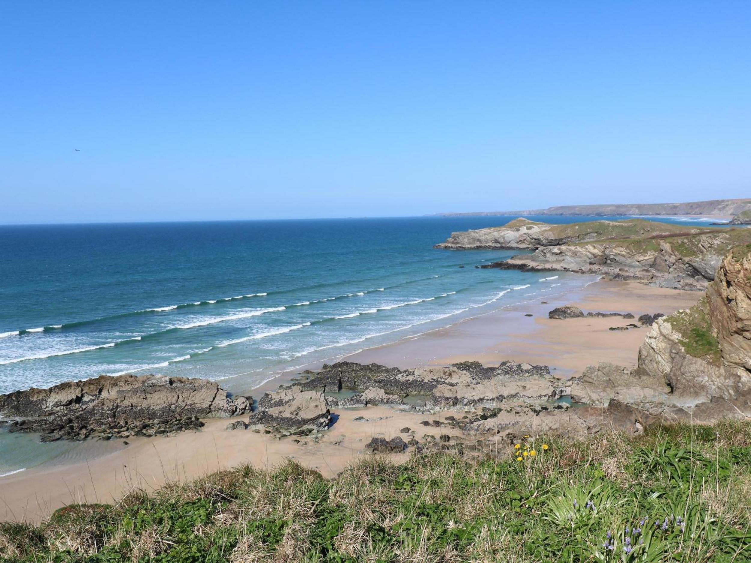 Newquay, Beach Charm and Town Vibes with Parking view 2