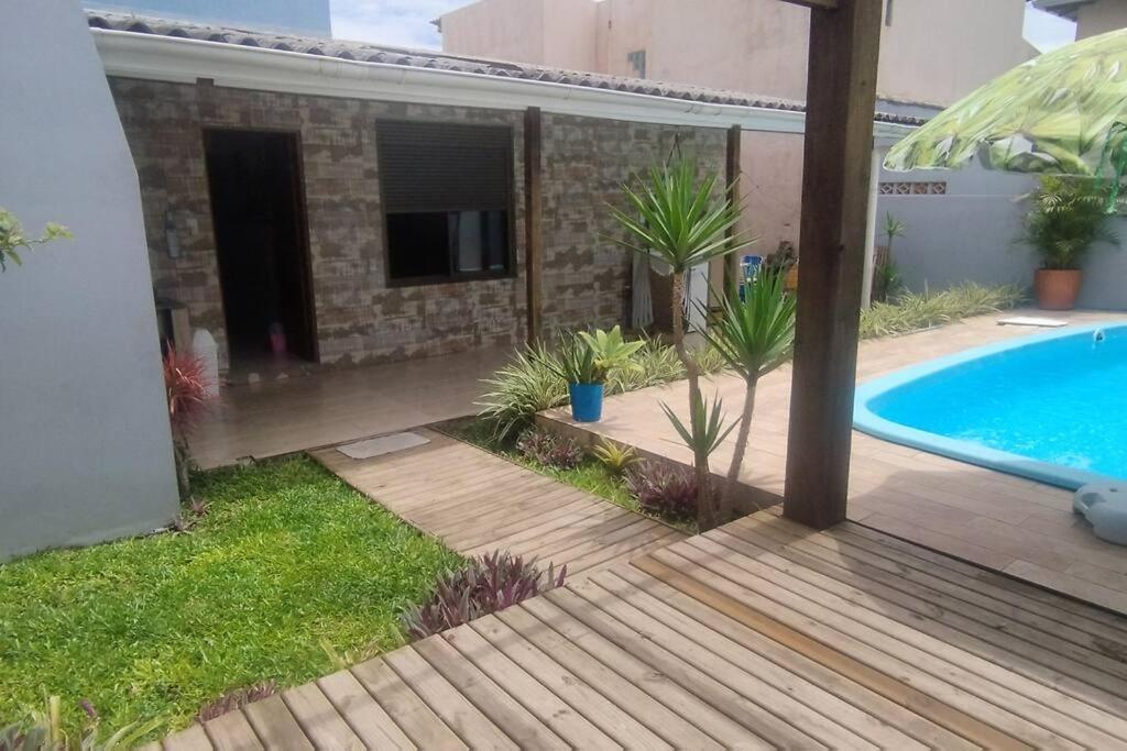 Casa com piscina pertinho do mar Centro de Mariluz