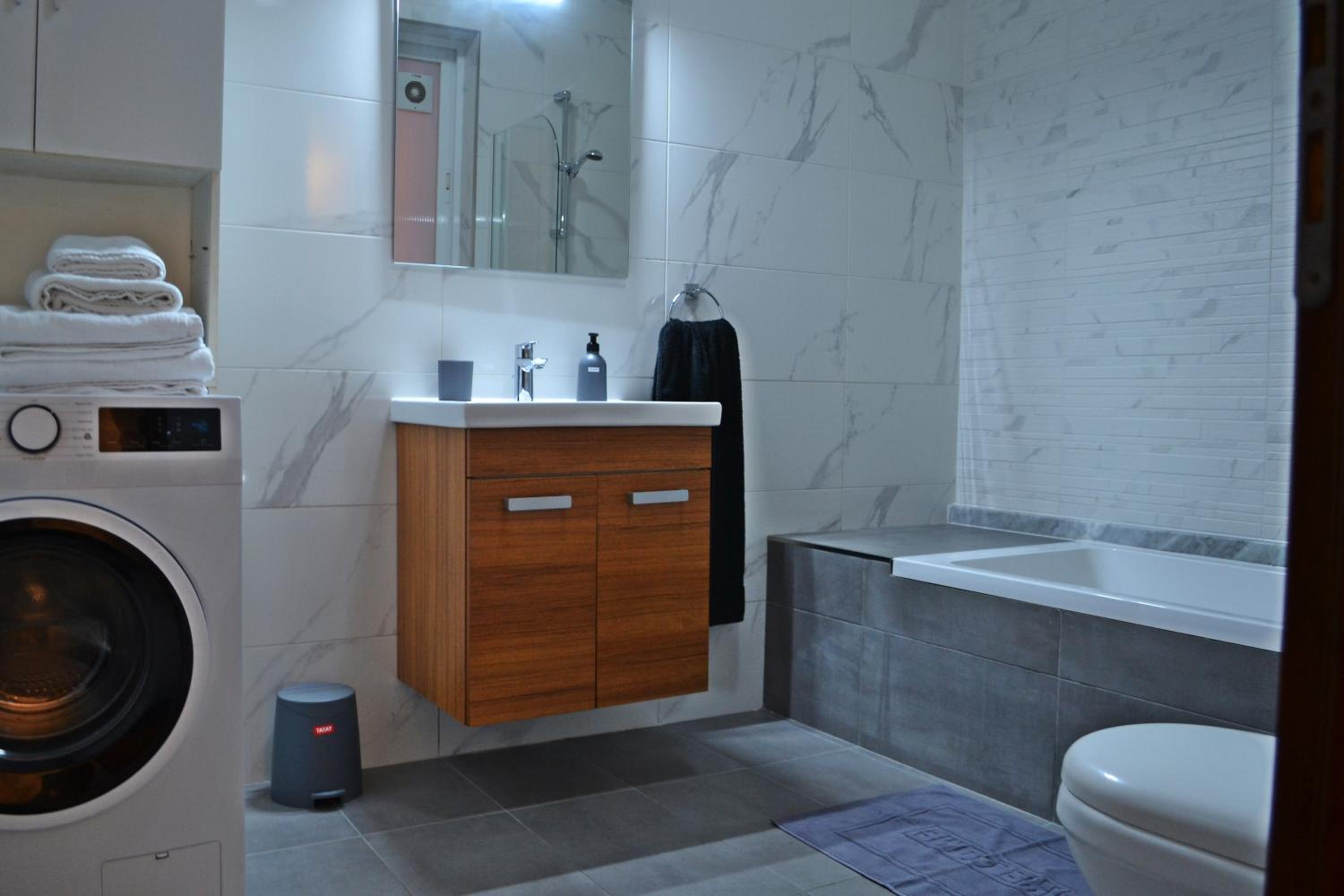 Boutique Ivy Rose - Heart of Marsaxlokk Bay photo 5