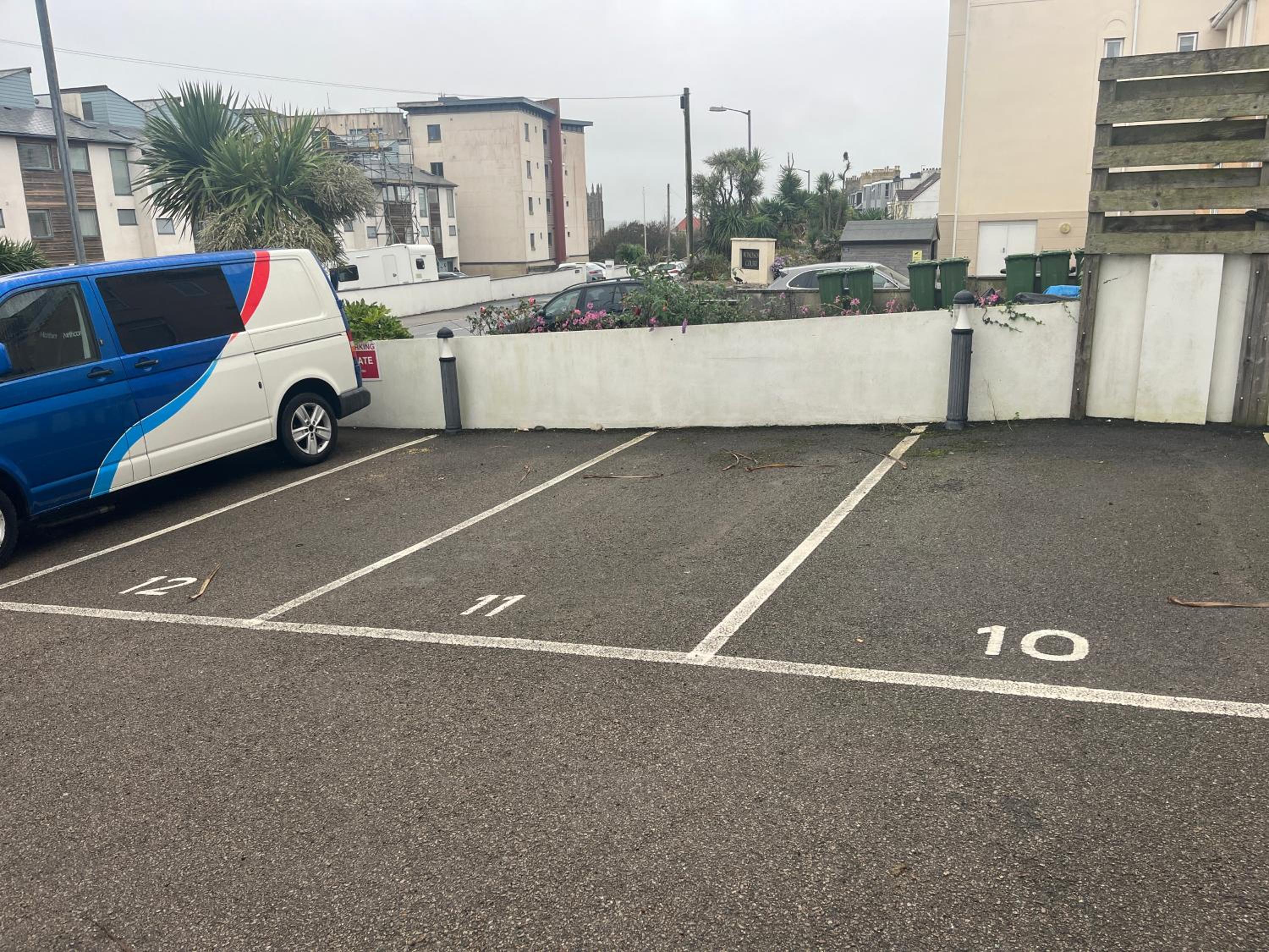 Newquay, Beach Charm and Town Vibes with Parking view 4